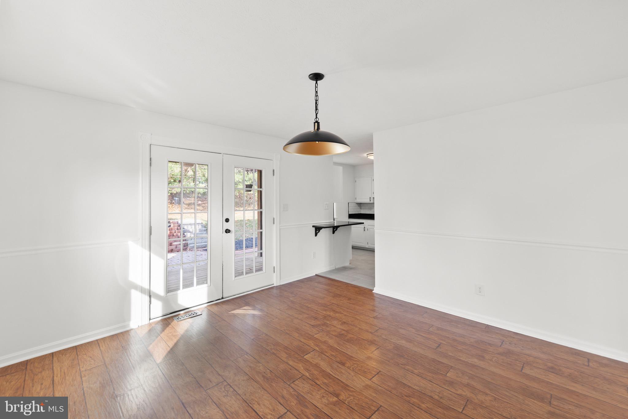 LAKE HOLIDAY ESTATES - Residential