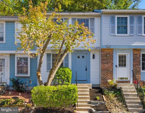 Townhouse For Sale - 8504 Blue Rock Lane Ln<br/> LORTON, VA 22079