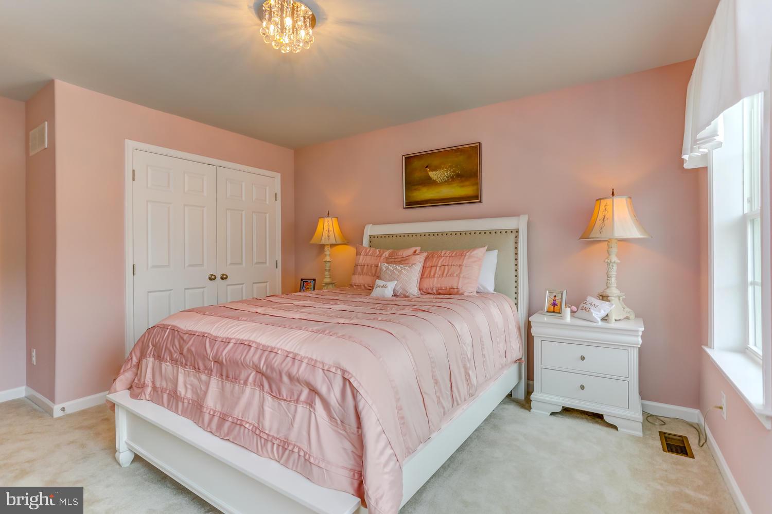 POND VIEW ESTATES - Residential