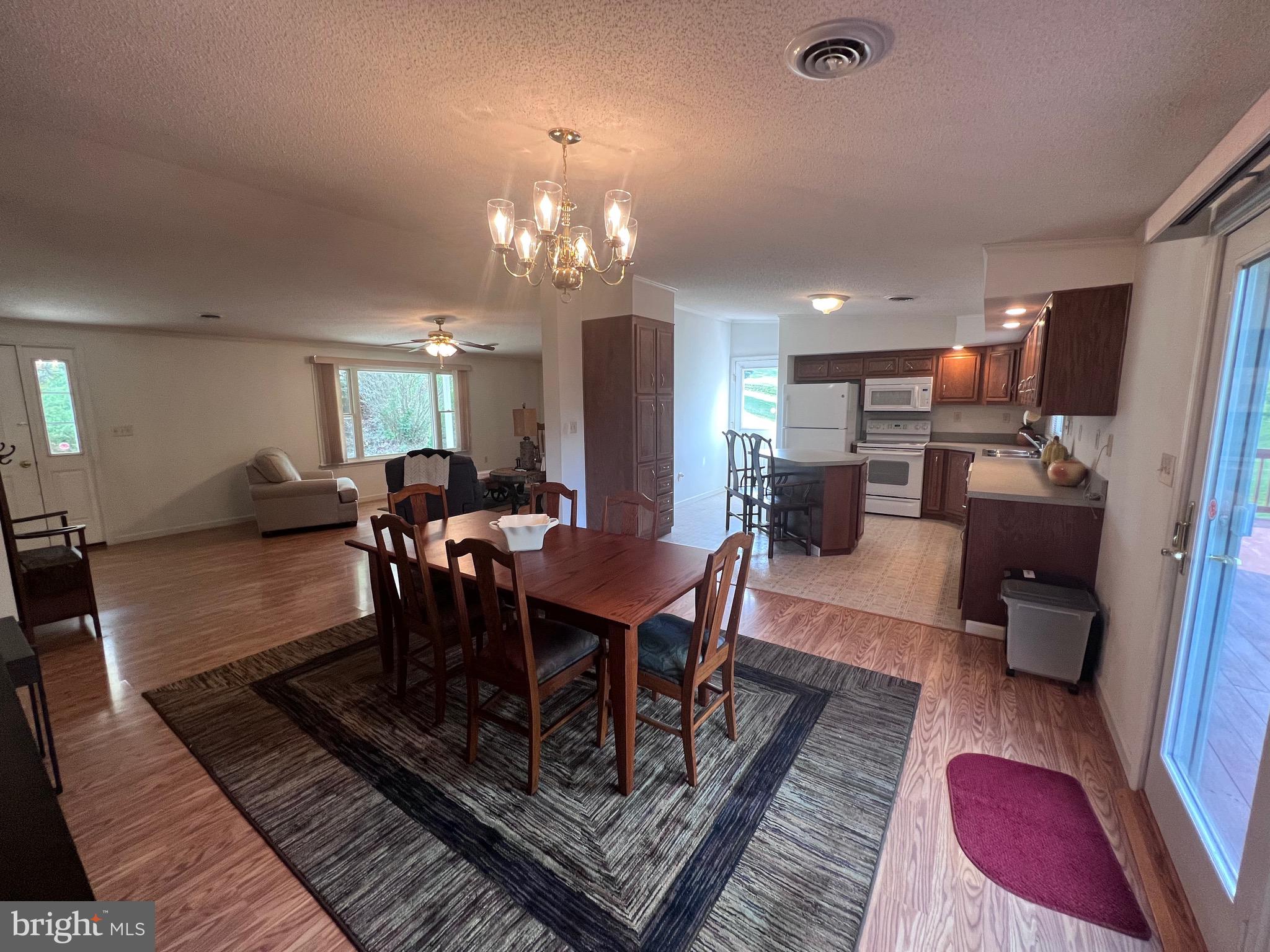 RIDGE VIEW SUBD - Residential