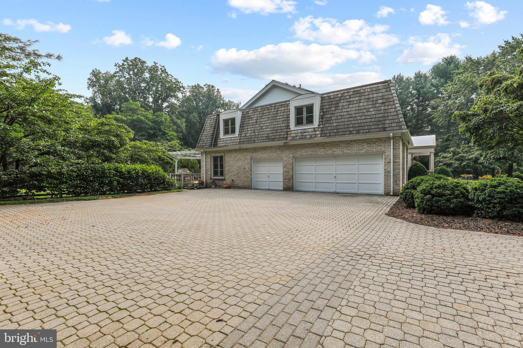 GREENSPRING - Residential