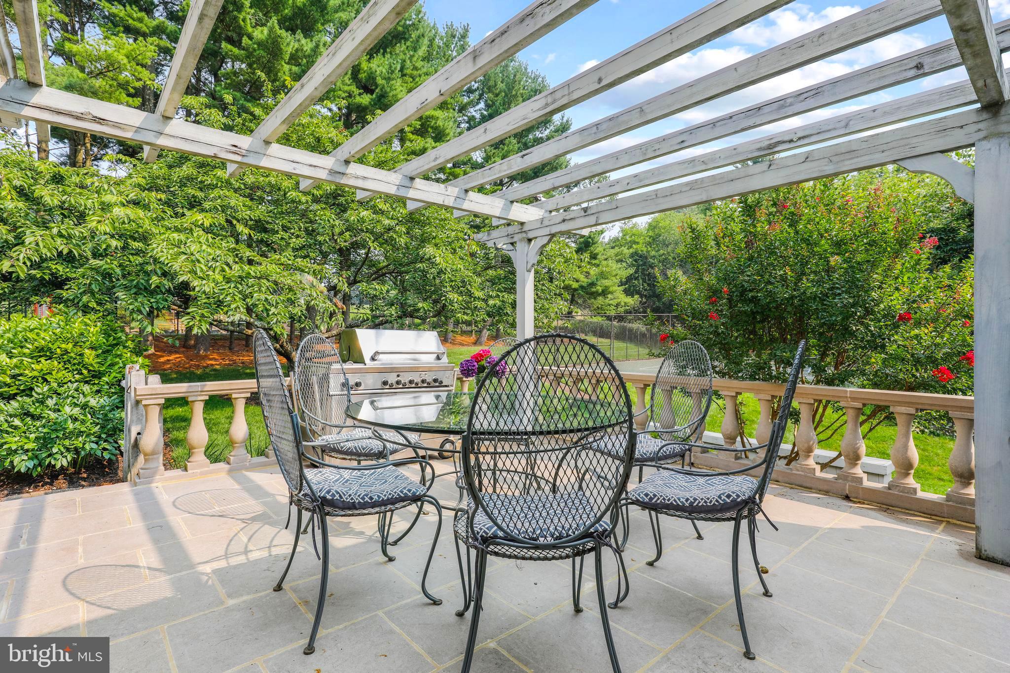 GREENSPRING - Residential