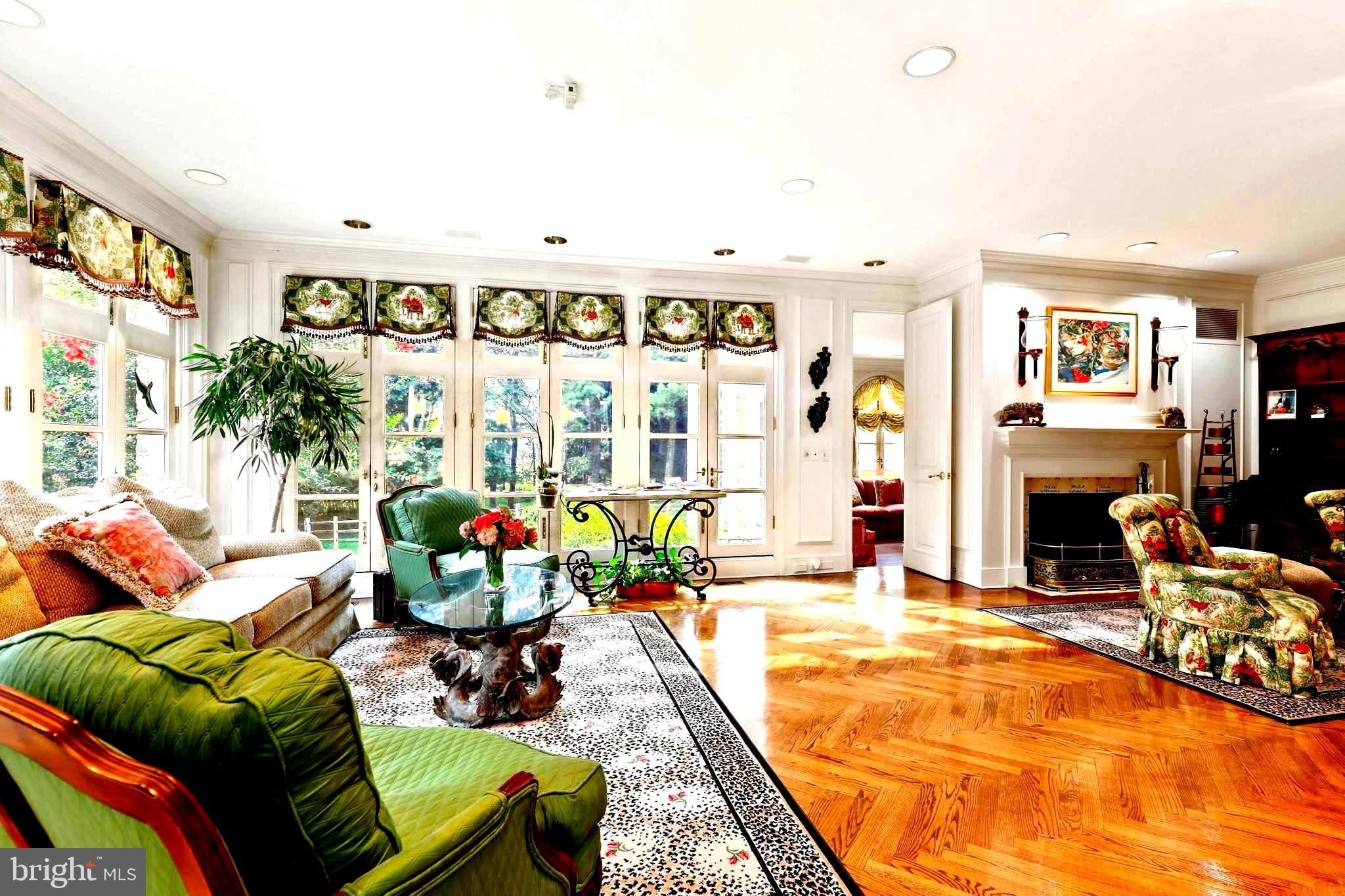 GREENSPRING - Residential