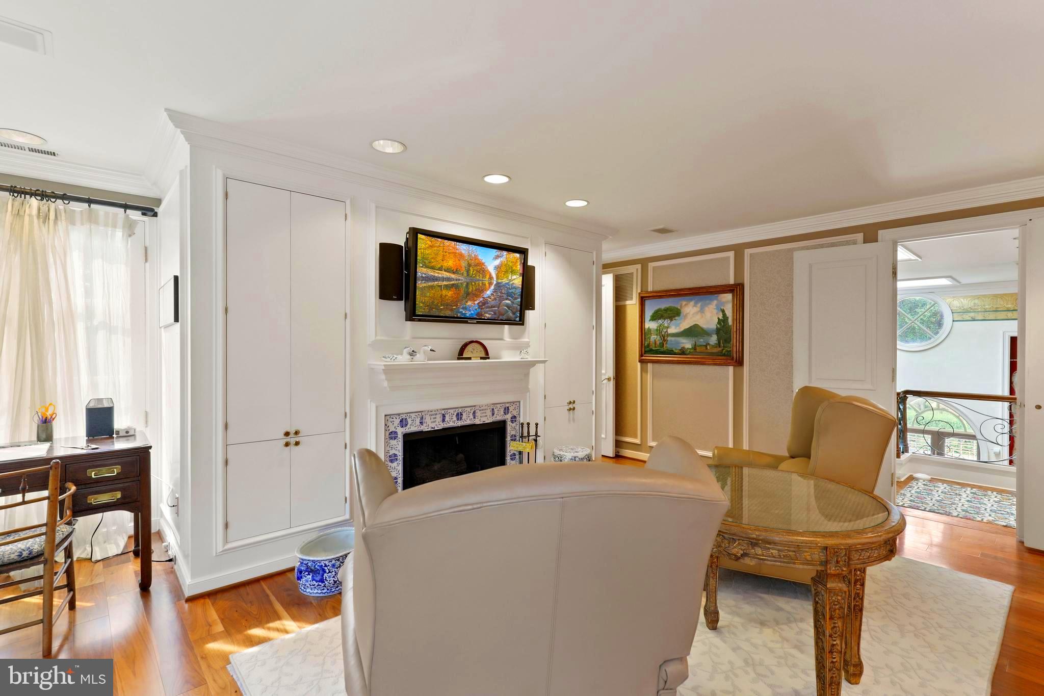 GREENSPRING - Residential