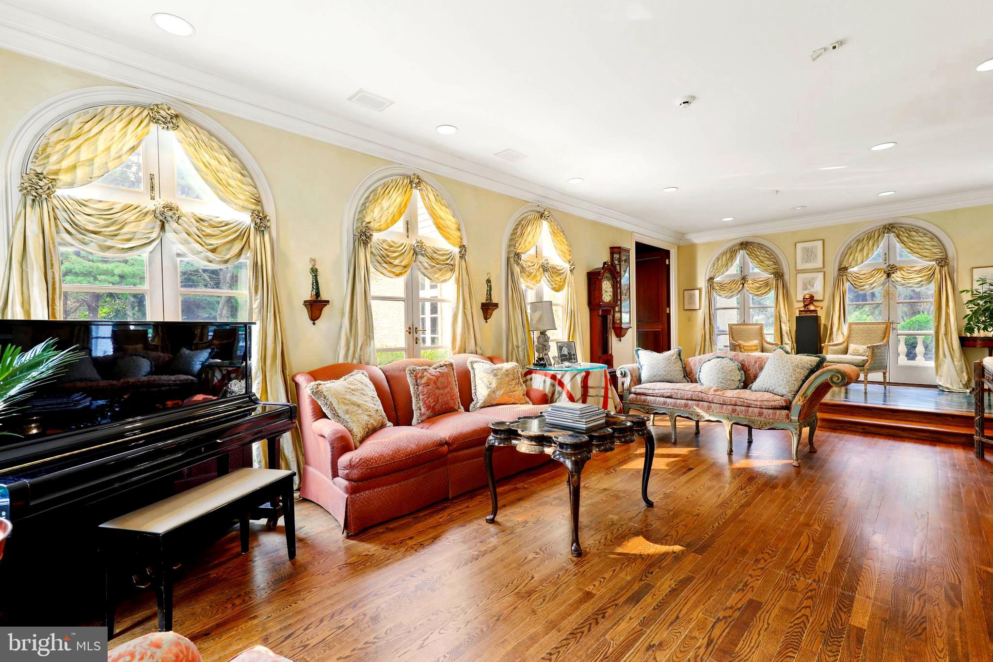 GREENSPRING - Residential