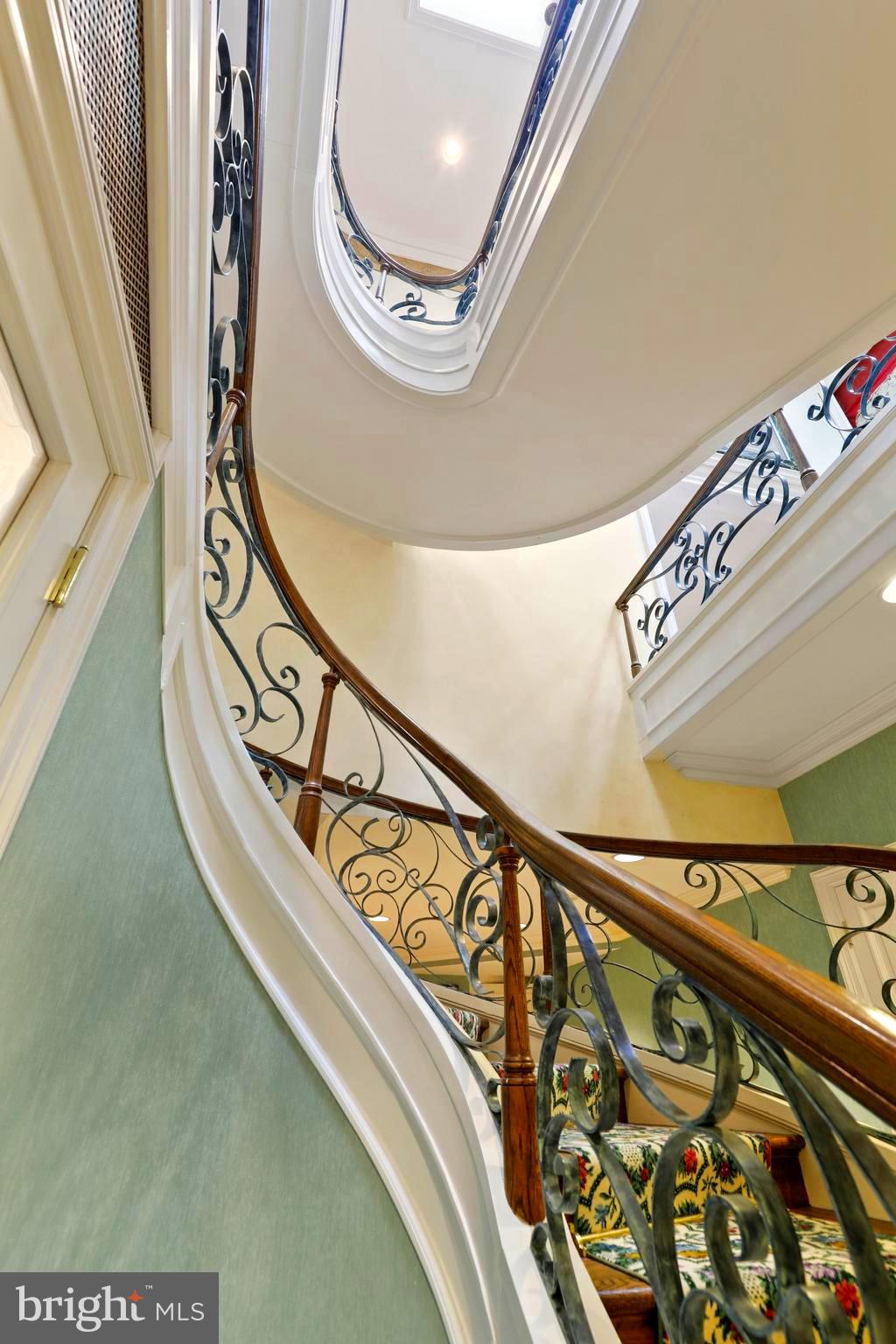 GREENSPRING - Residential