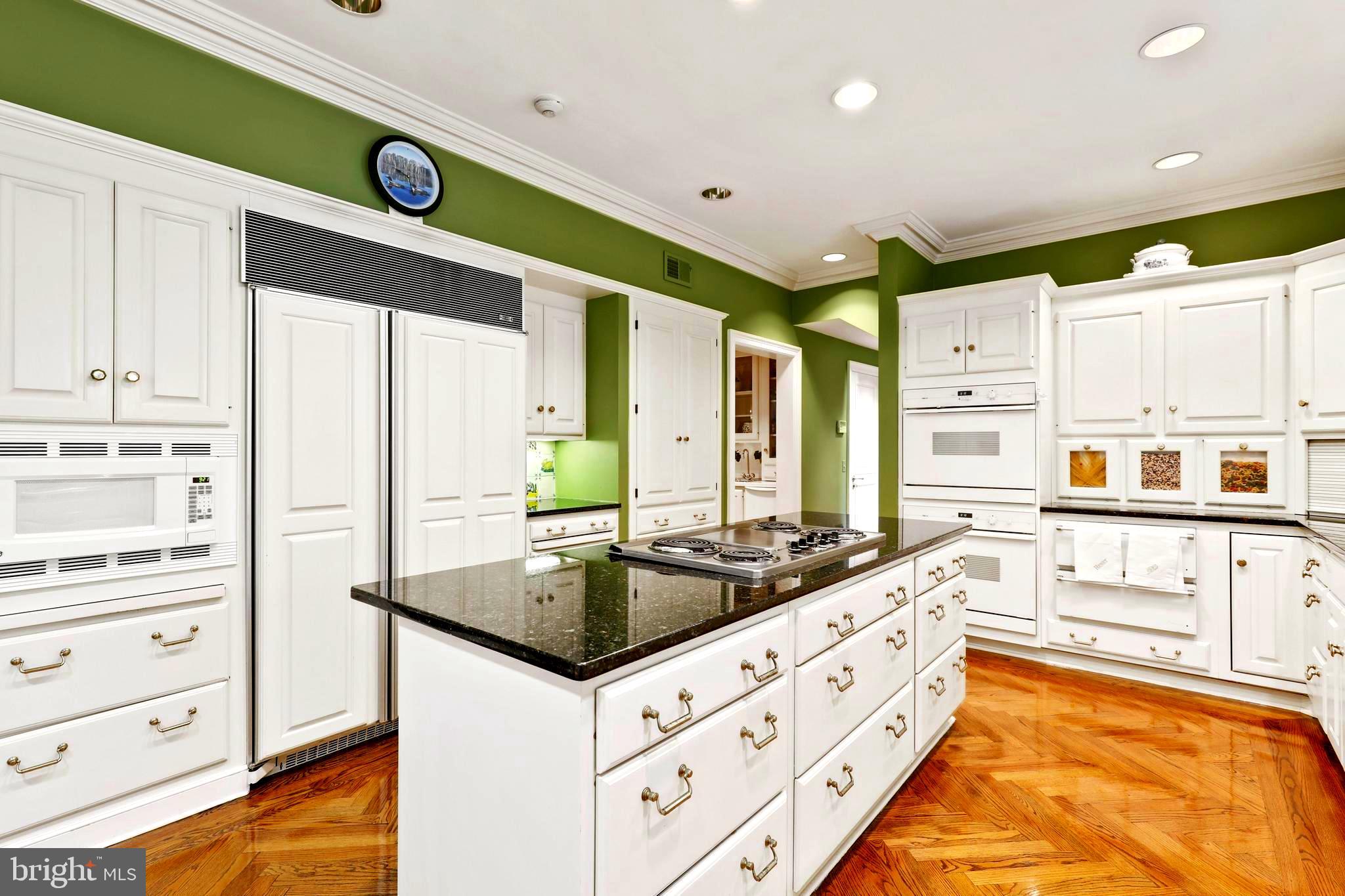 GREENSPRING - Residential