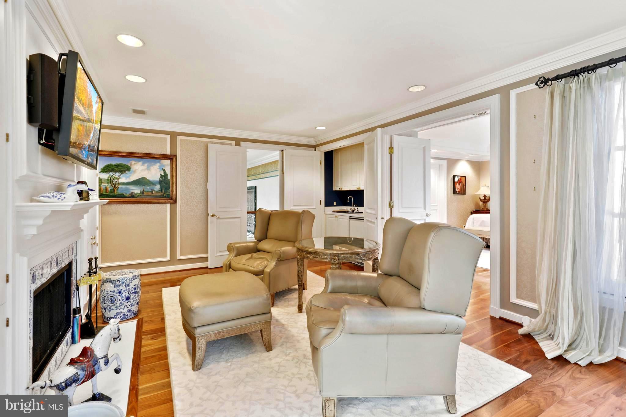 GREENSPRING - Residential