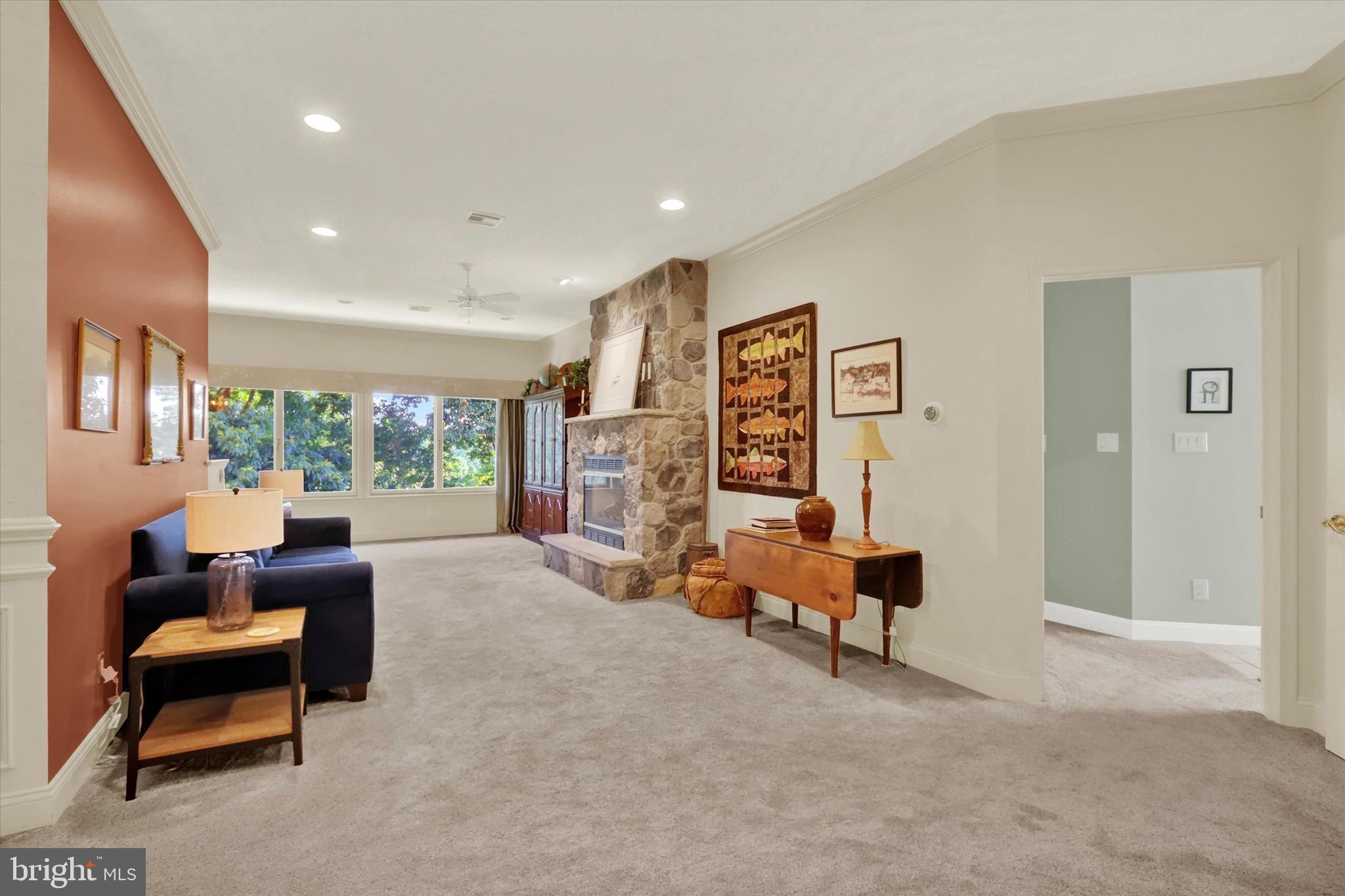 PENN NATIONAL GOLF COURSE COMMUNITY - Residential