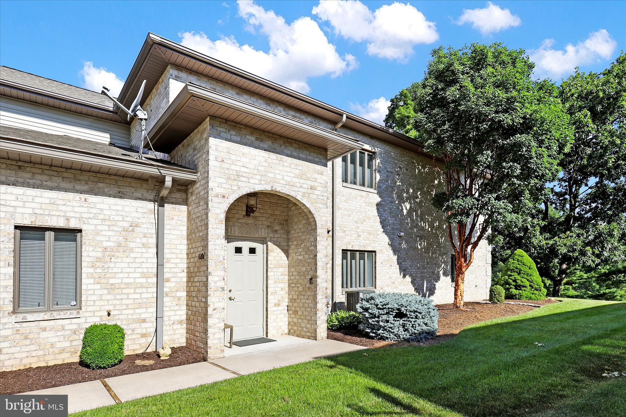 PENN NATIONAL GOLF COURSE COMMUNITY - Residential