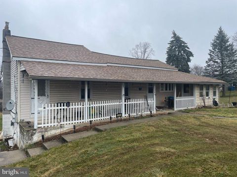 Photo of 1343 Turnpike Road, Elizabethtown, PA 17022 (MLS # PALA2049224)