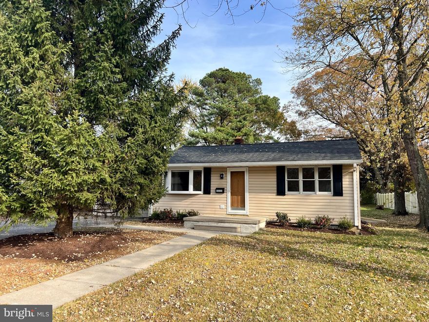 Brand new 3 bedroom 1.5 bath renovation with large yard, off street parking and detached garage/workshop plus plenty of driveway off street parking. 
Gleaming hardwood floors, large, bright eat-in kitchen with granite counters, soft-close cabinetry and stainless steel appliances. Convenient half bath and laundry off of kitchen. Roomy closets in each bedroom. Tons of natural light. 
New deck off of kitchen. Private yard with fire pit. Located in the Willowbrook neighborhood convenient to shopping, dining and top rated schools. 
*non smoking property 
*pets case by case basis
*background check and good credit score required
*tenant pays utilities
*minimum 1 year lease required