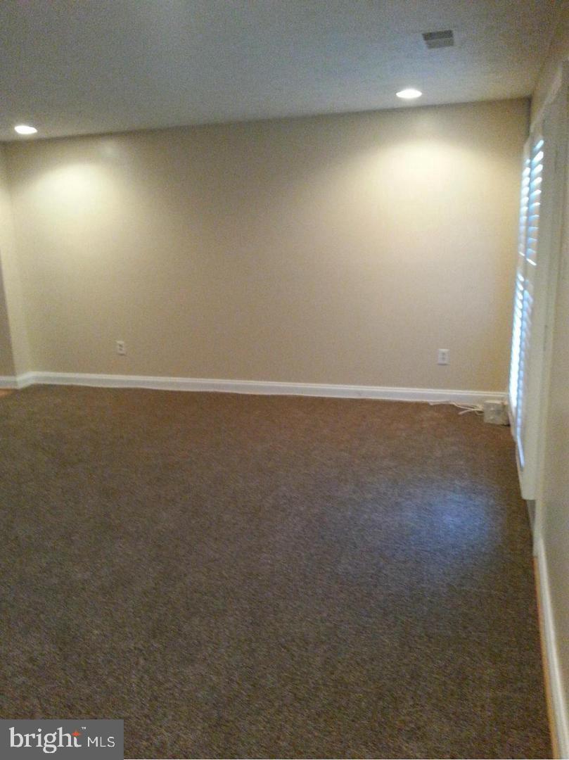 KETTERING BY THE PARK I - Residential Lease