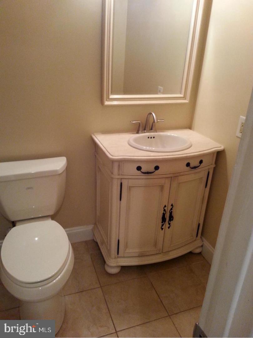 KETTERING BY THE PARK I - Residential Lease