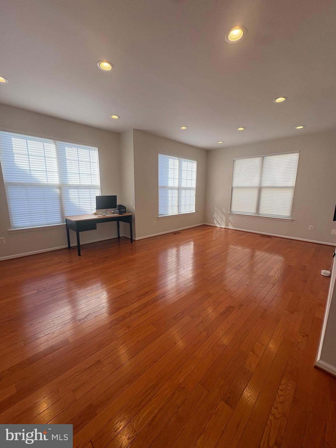 3024 MAINSTONE DRIVE
