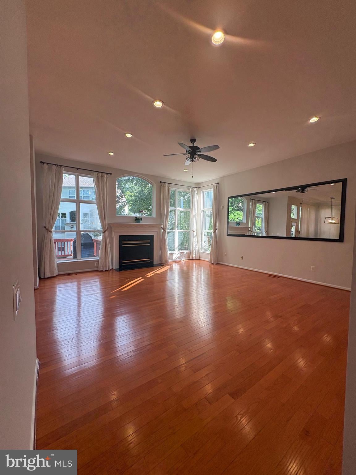 3024 MAINSTONE DRIVE