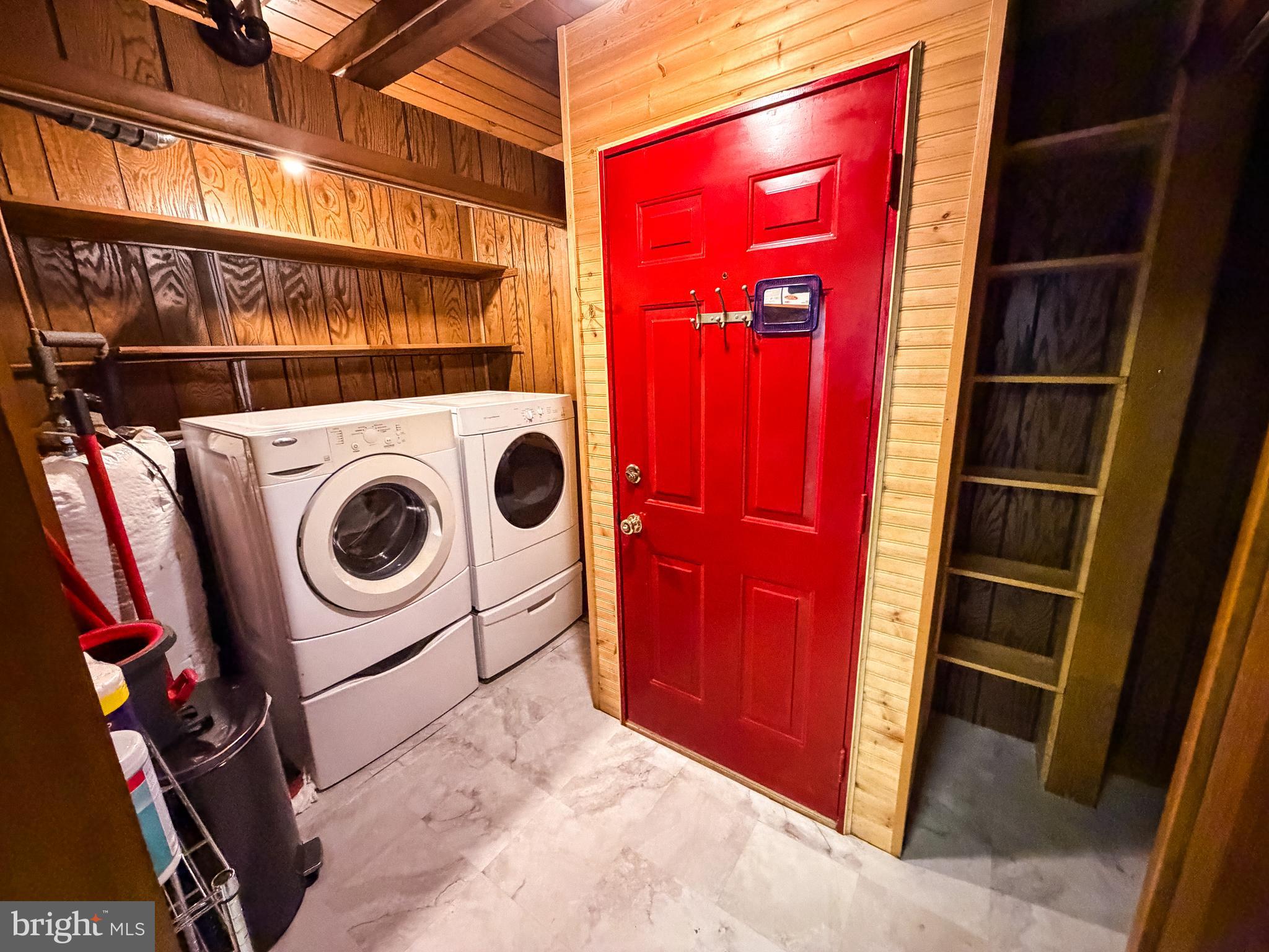 HOUSER - Residential