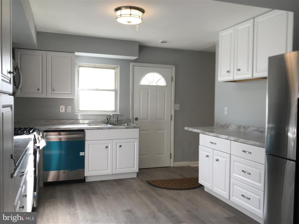 ARDMORE ESTATES - Residential