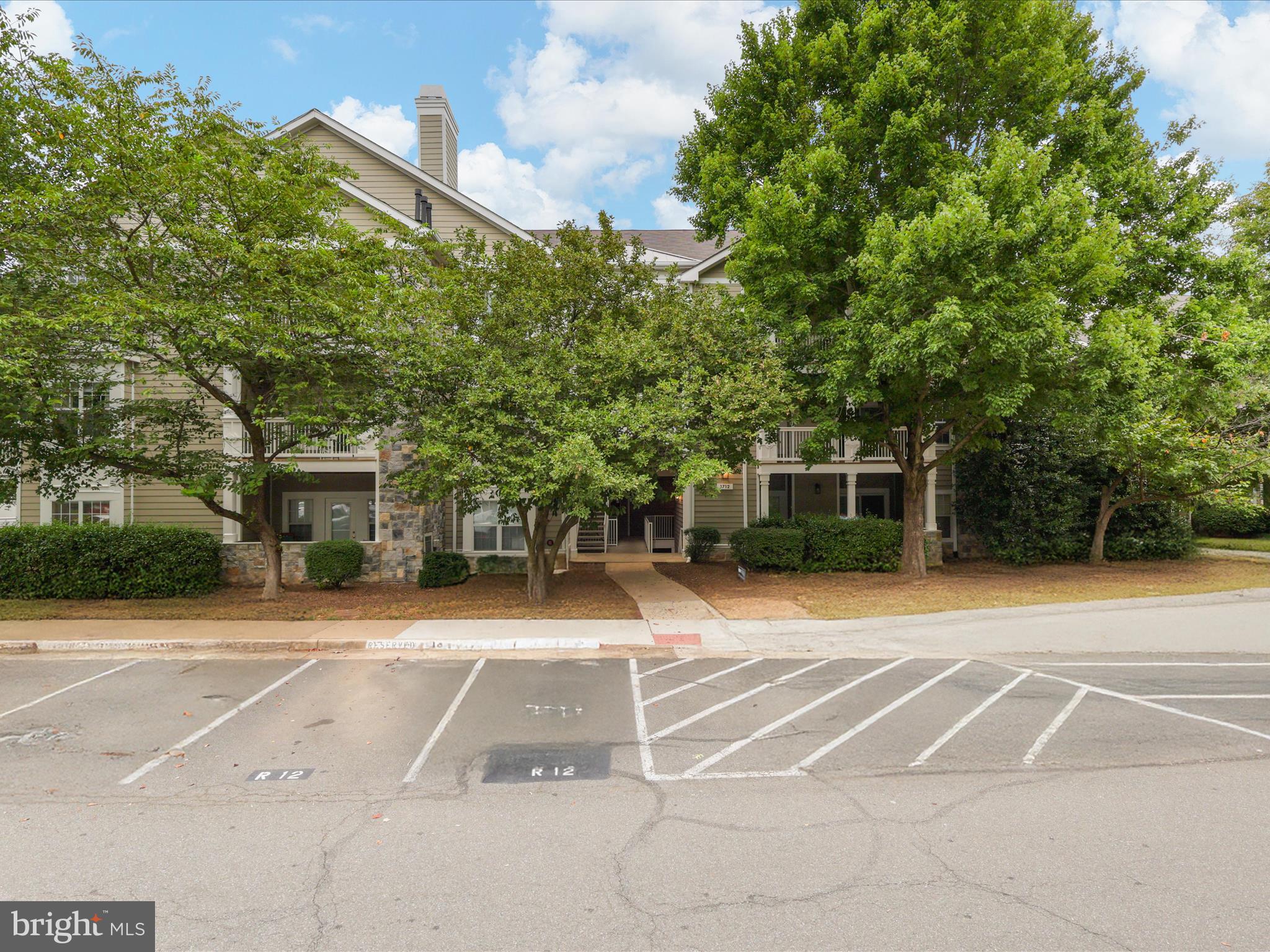 1712 LAKE SHORE CREST DRIVE 26