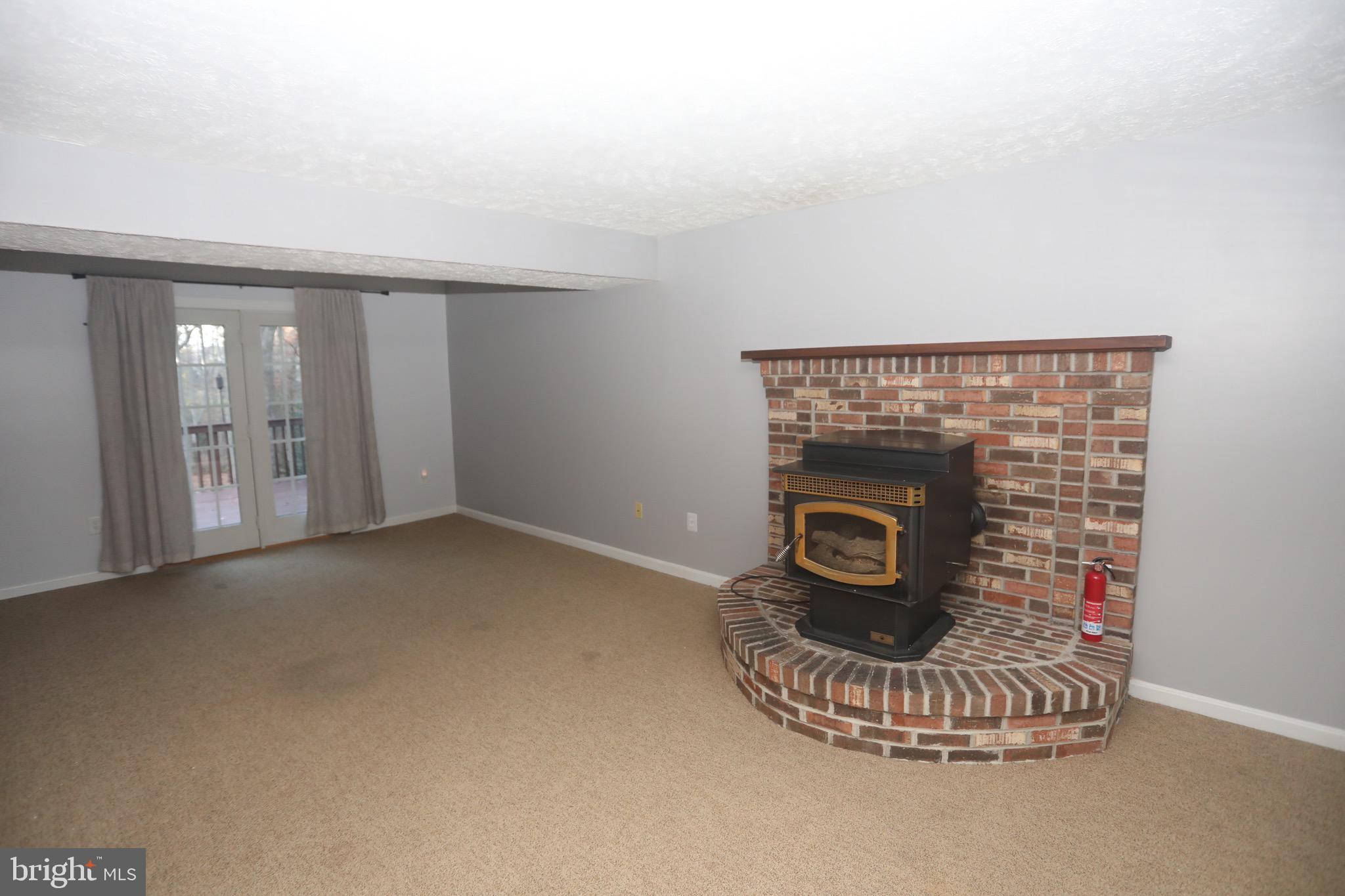 GREENBRIAR - Residential Lease