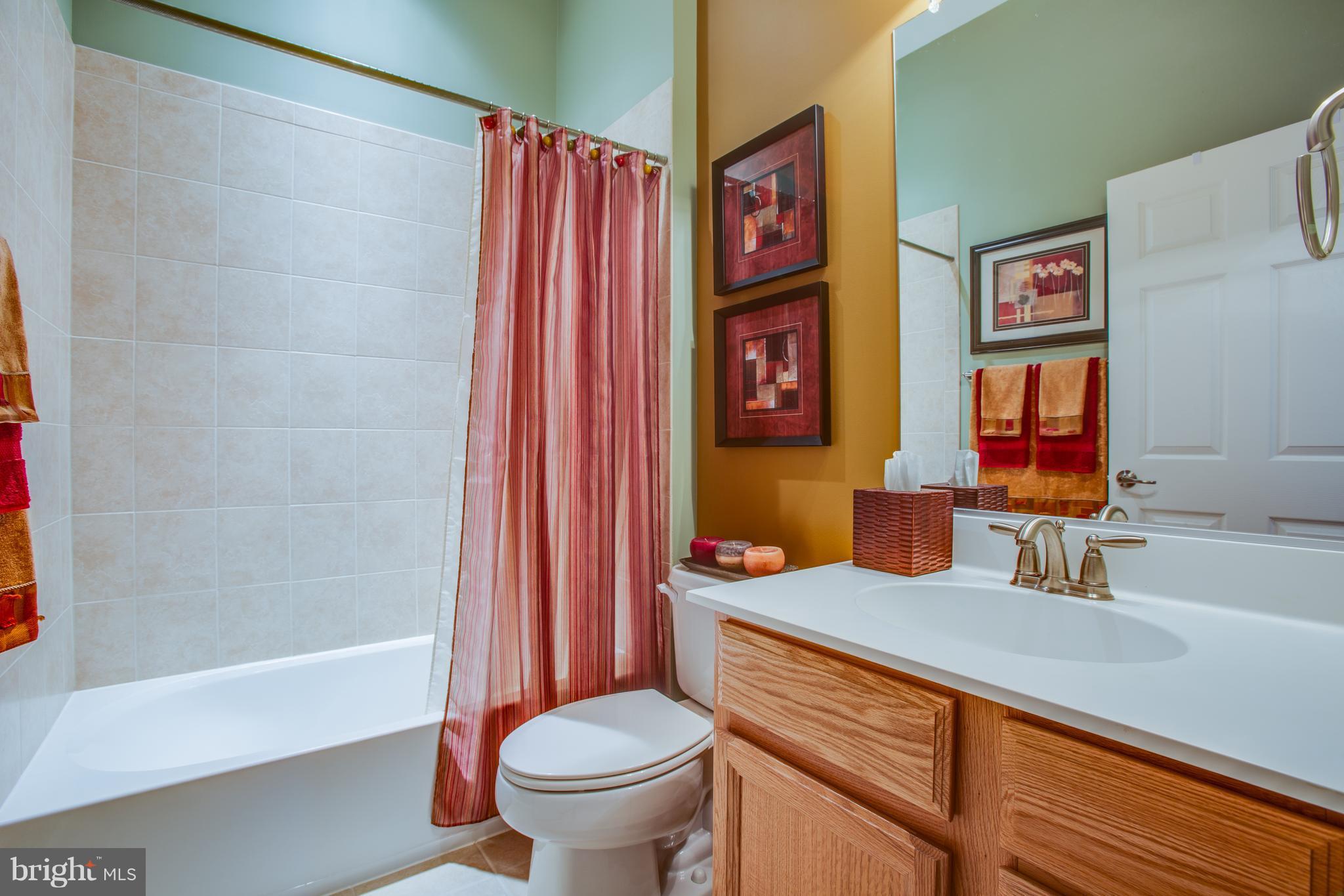 VIRGINIA HERITAGE AT LEE'S PARK - Residential