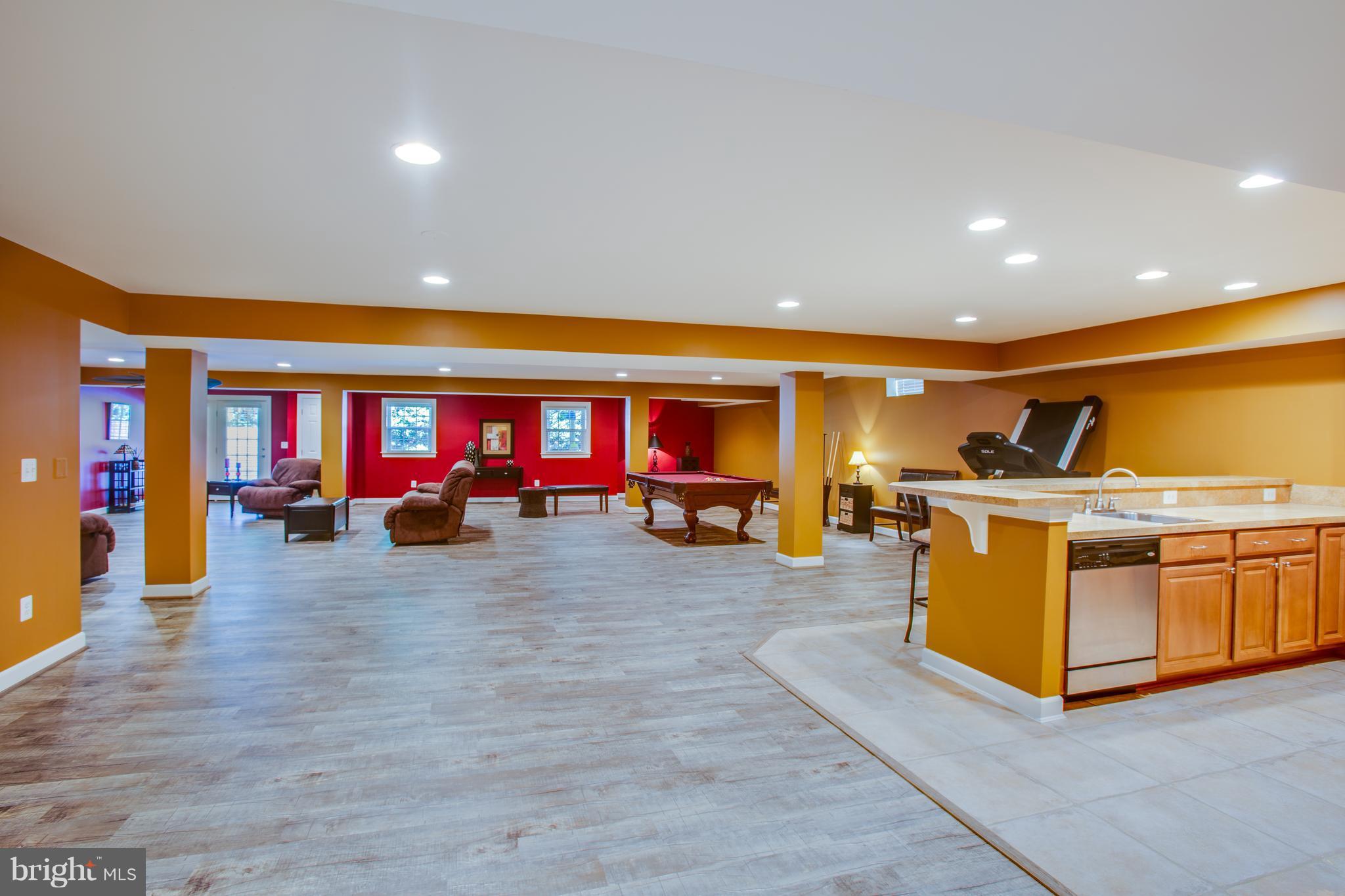 VIRGINIA HERITAGE AT LEE'S PARK - Residential