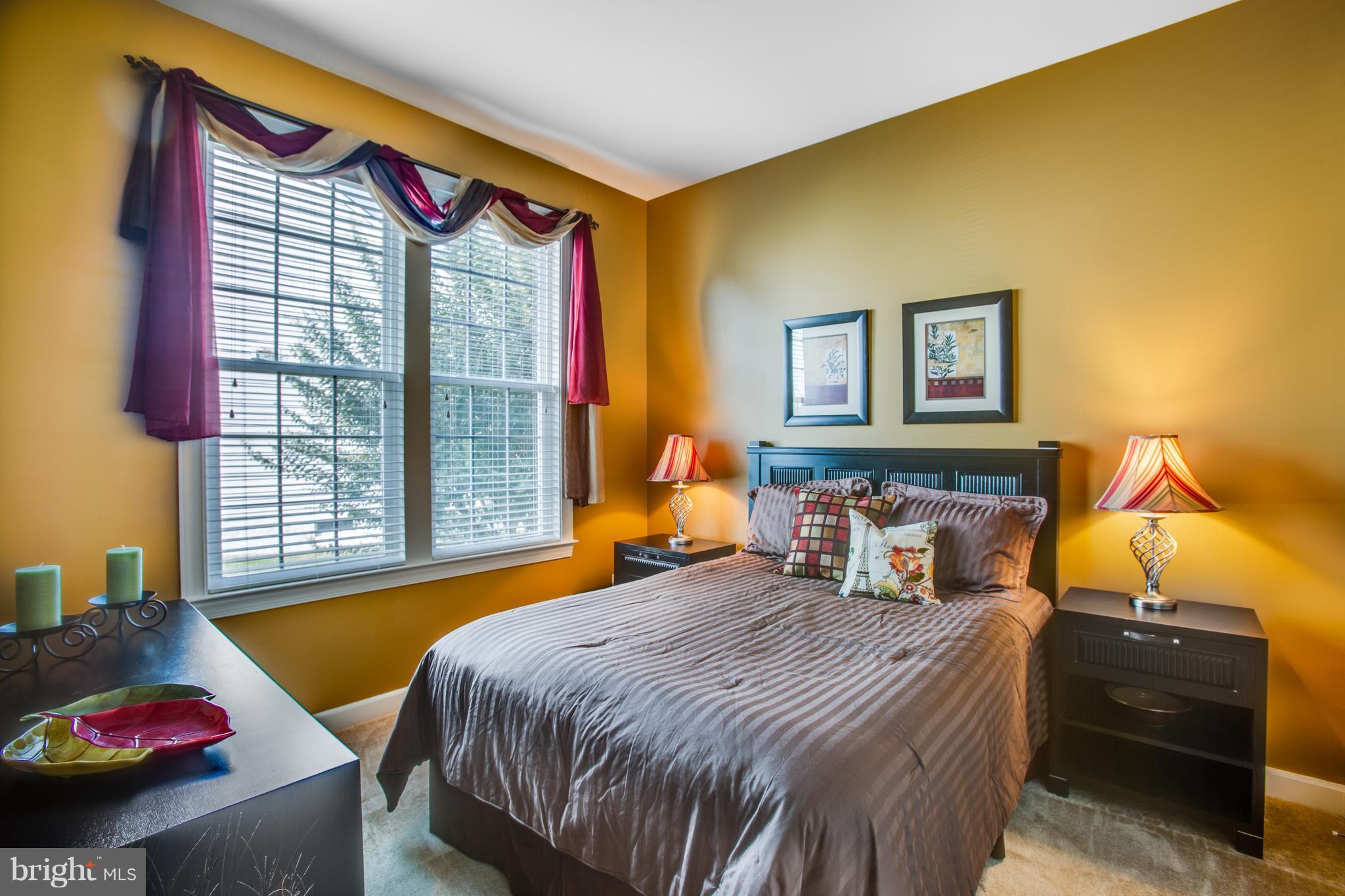 VIRGINIA HERITAGE AT LEE'S PARK - Residential