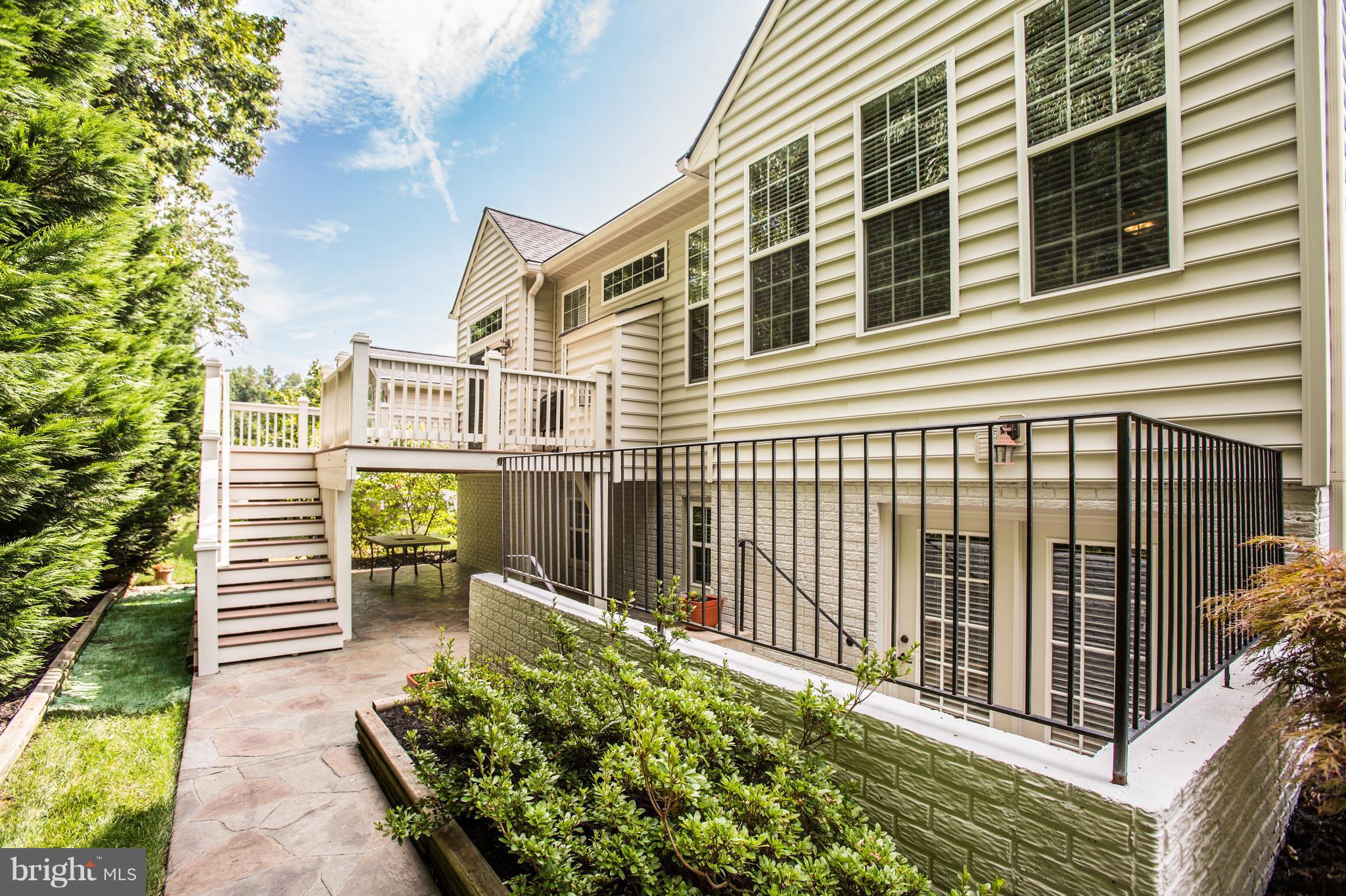 VIRGINIA HERITAGE AT LEE'S PARK - Residential