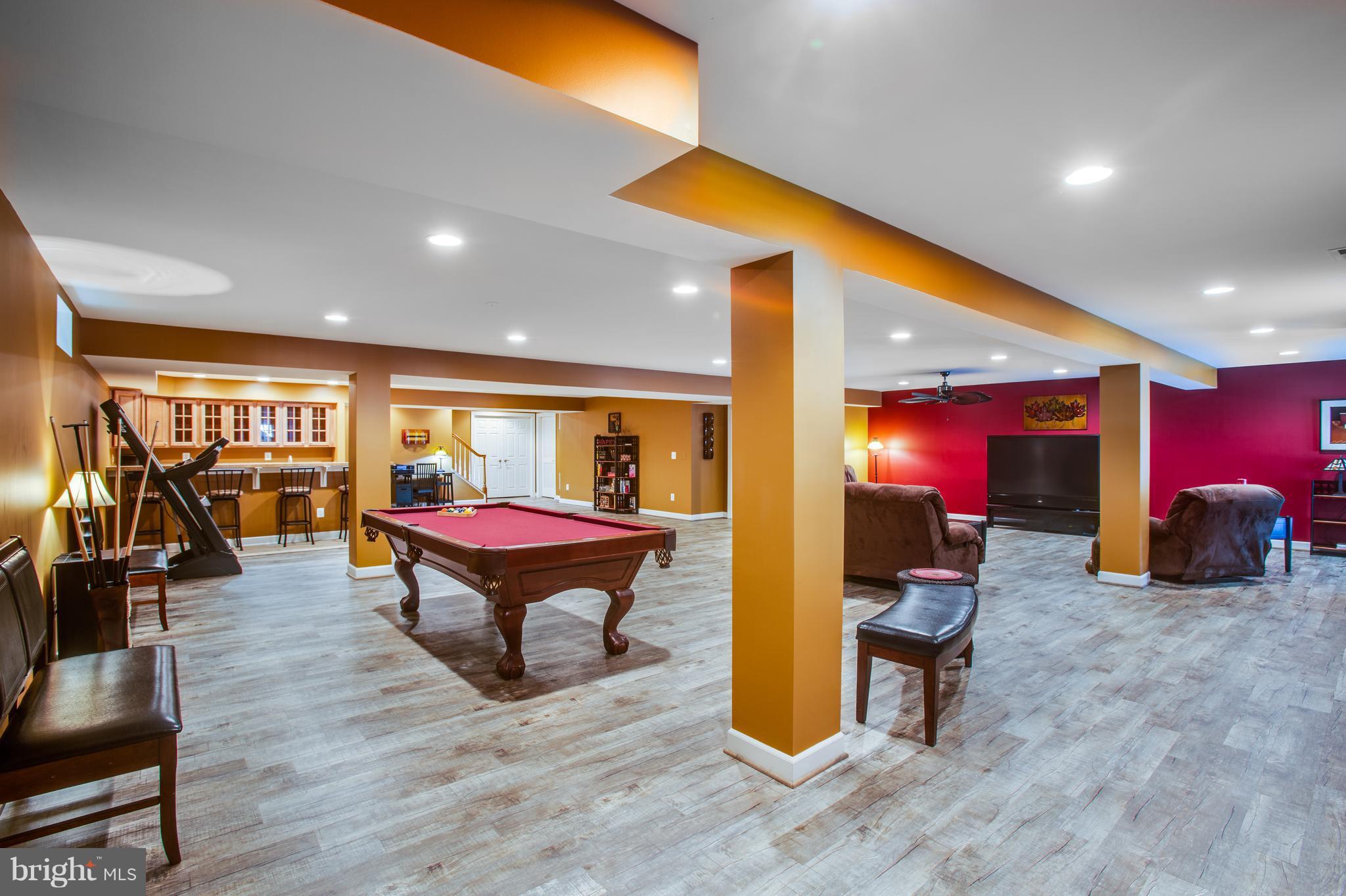 VIRGINIA HERITAGE AT LEE'S PARK - Residential