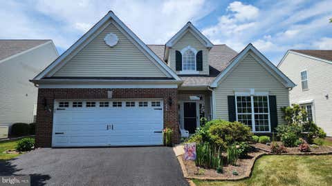 Homes For Sale - 796 Village Avenue<br/> COLLEGEVILLE, PA 19426
