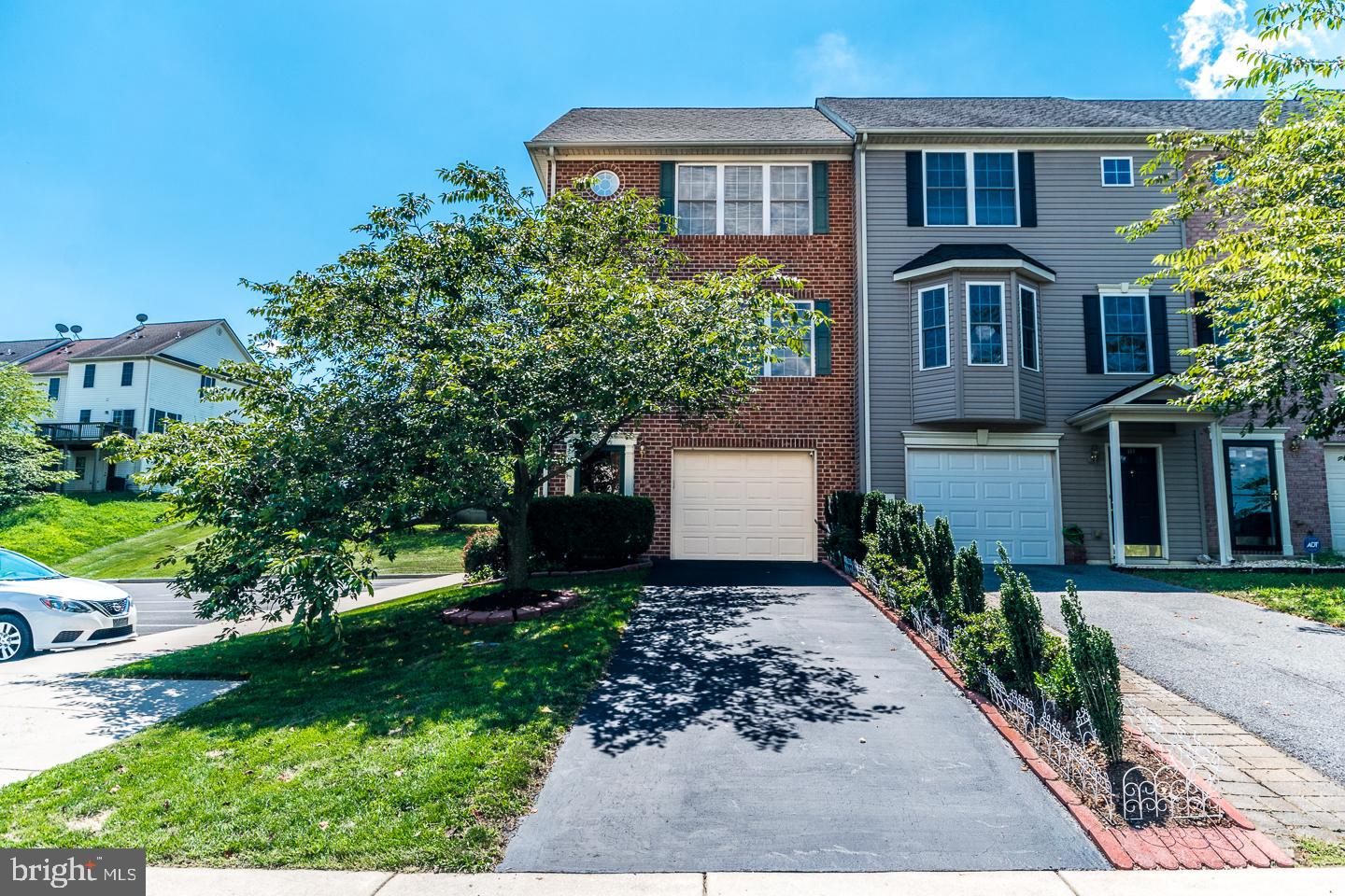 HAMMONDS MILL - Residential