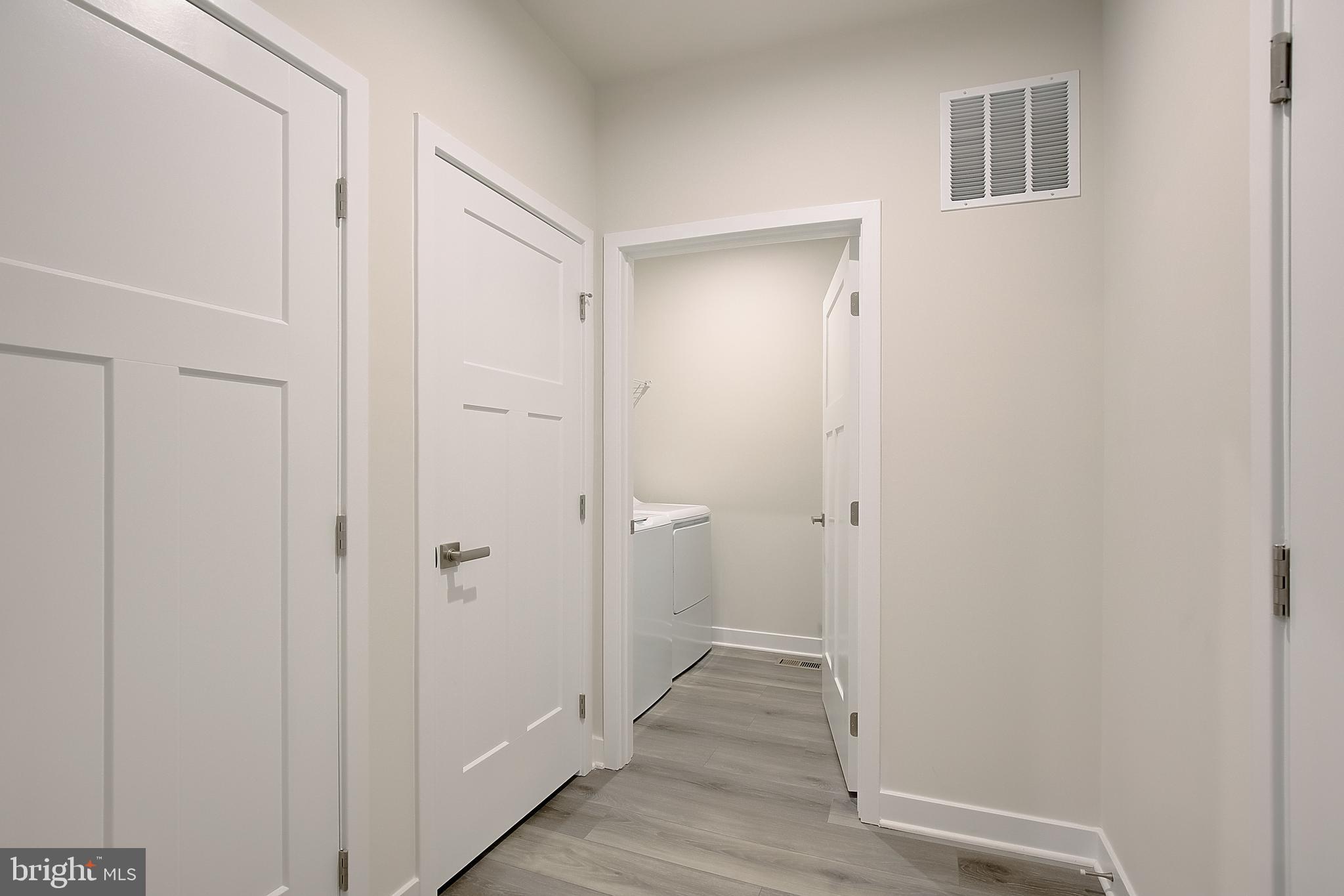 TANYARD SHORES - Residential