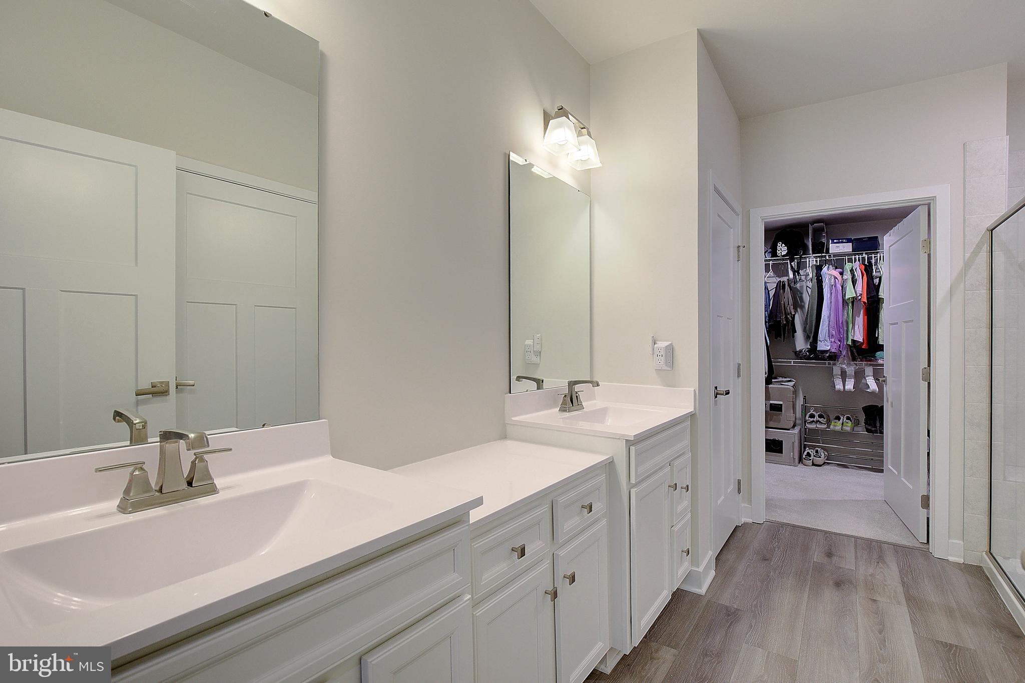 TANYARD SHORES - Residential