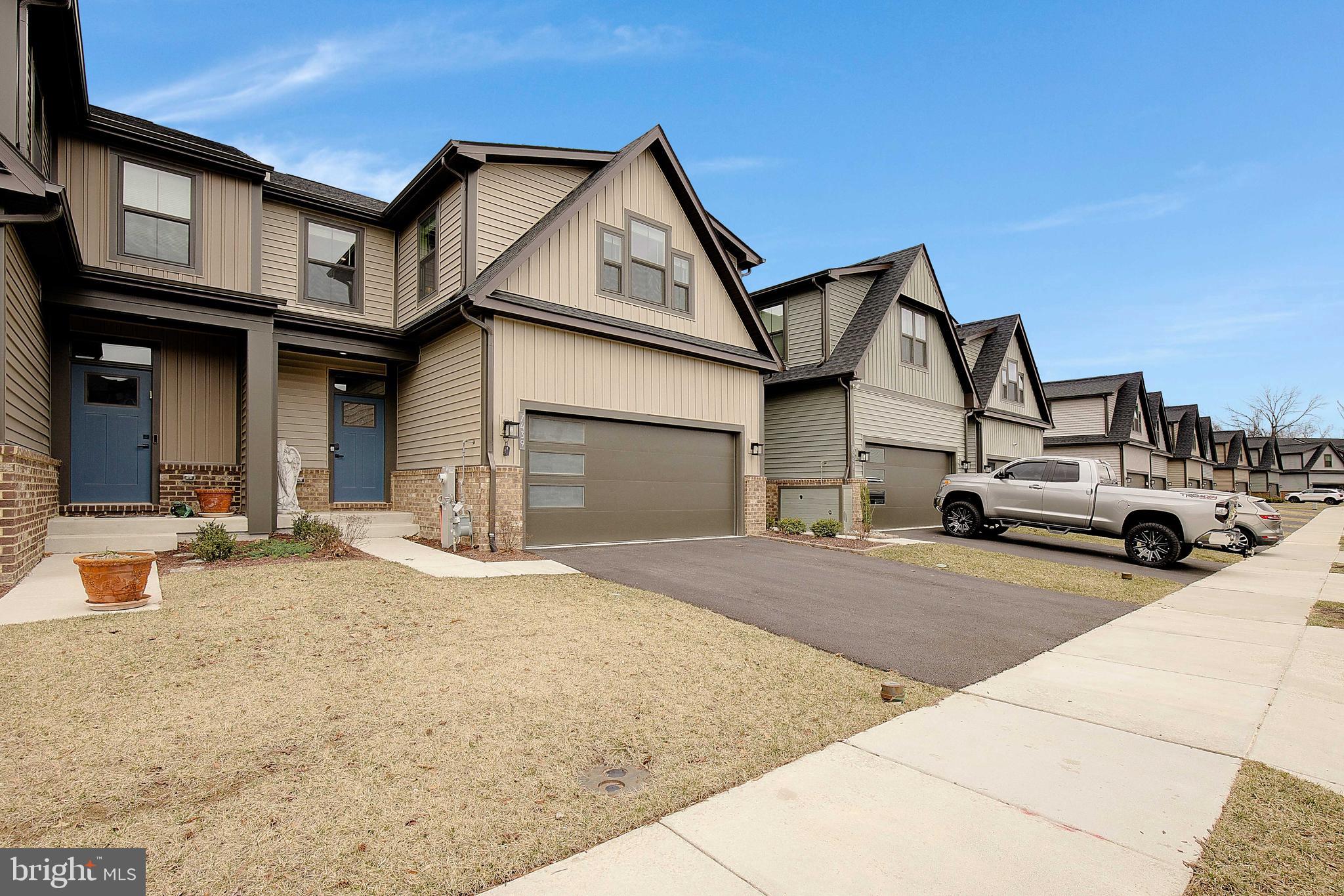 TANYARD SHORES - Residential