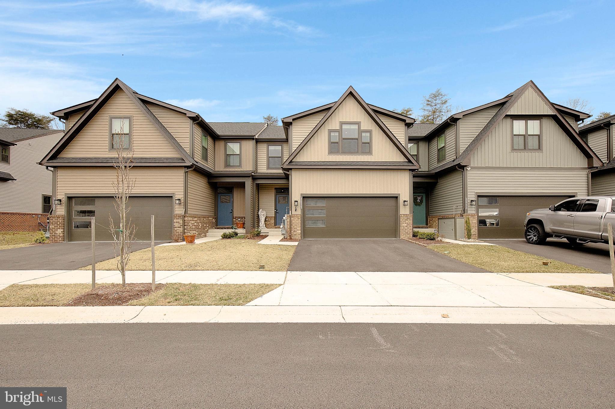 TANYARD SHORES - Residential