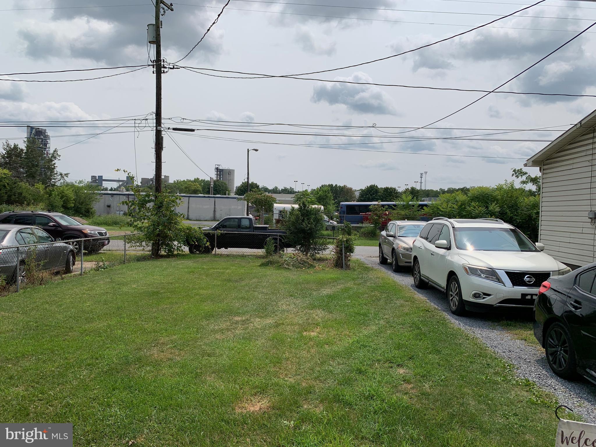 HILLCREST - Residential