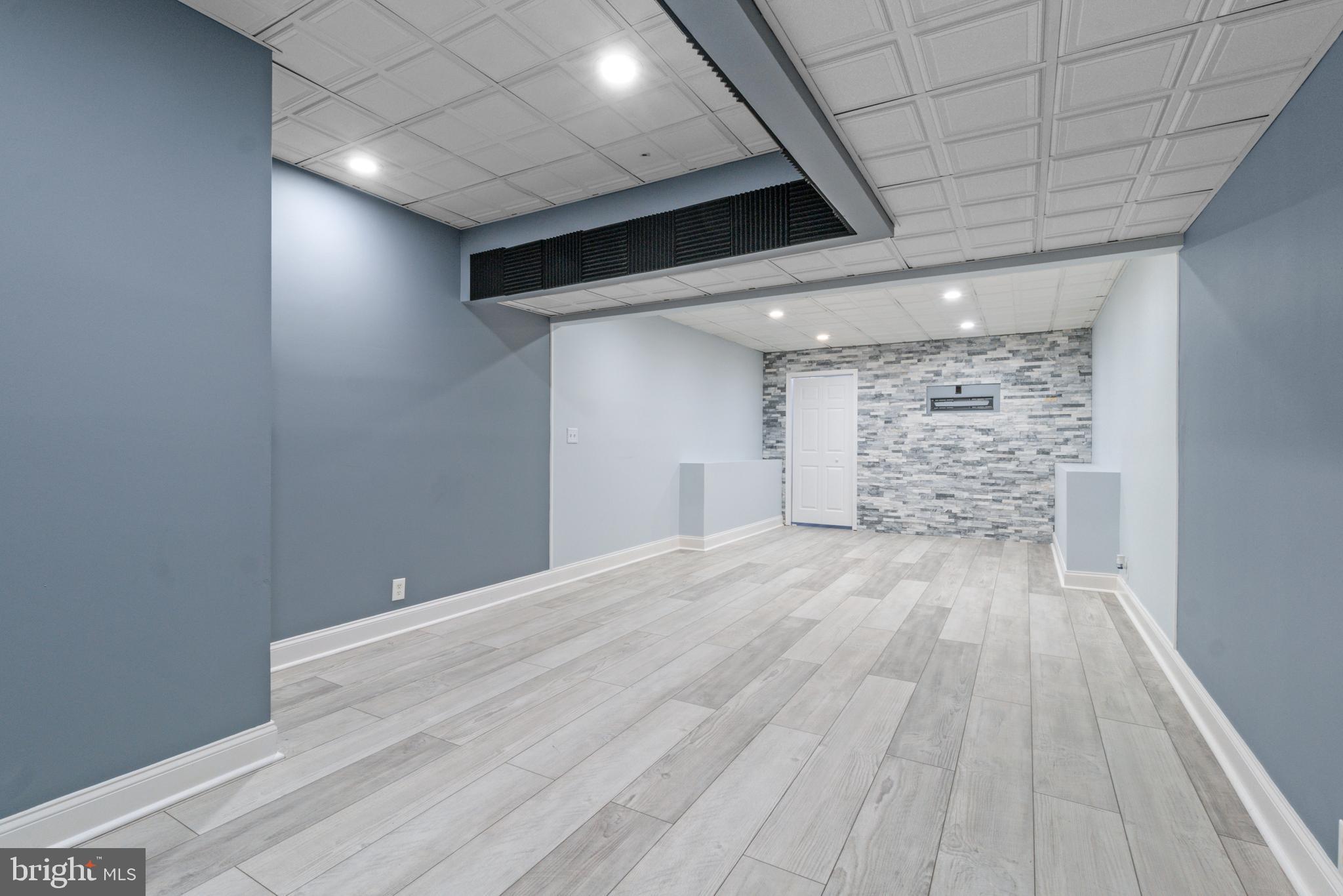 HAMPDEN HISTORIC DISTRICT - Residential