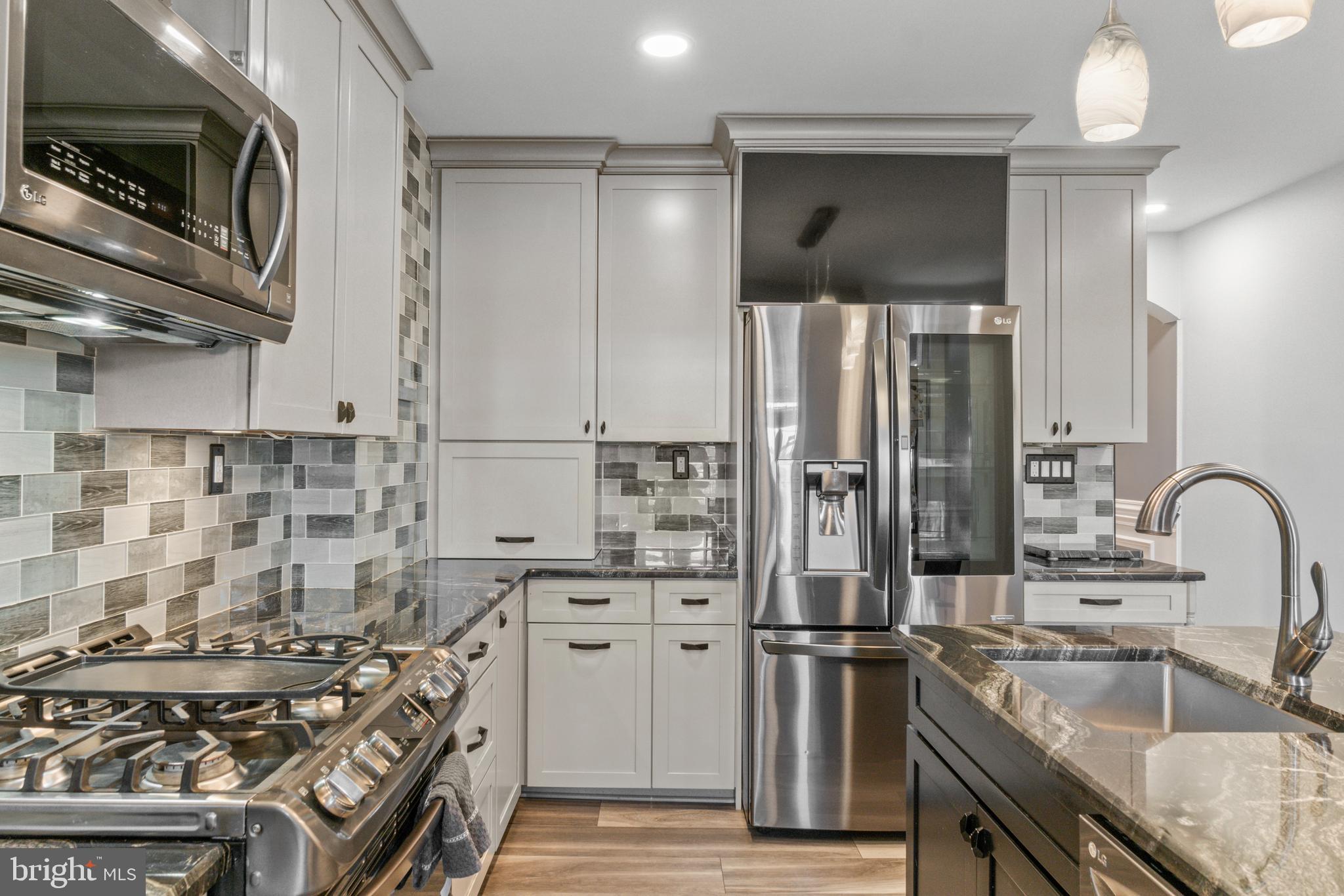 HAMPDEN HISTORIC DISTRICT - Residential