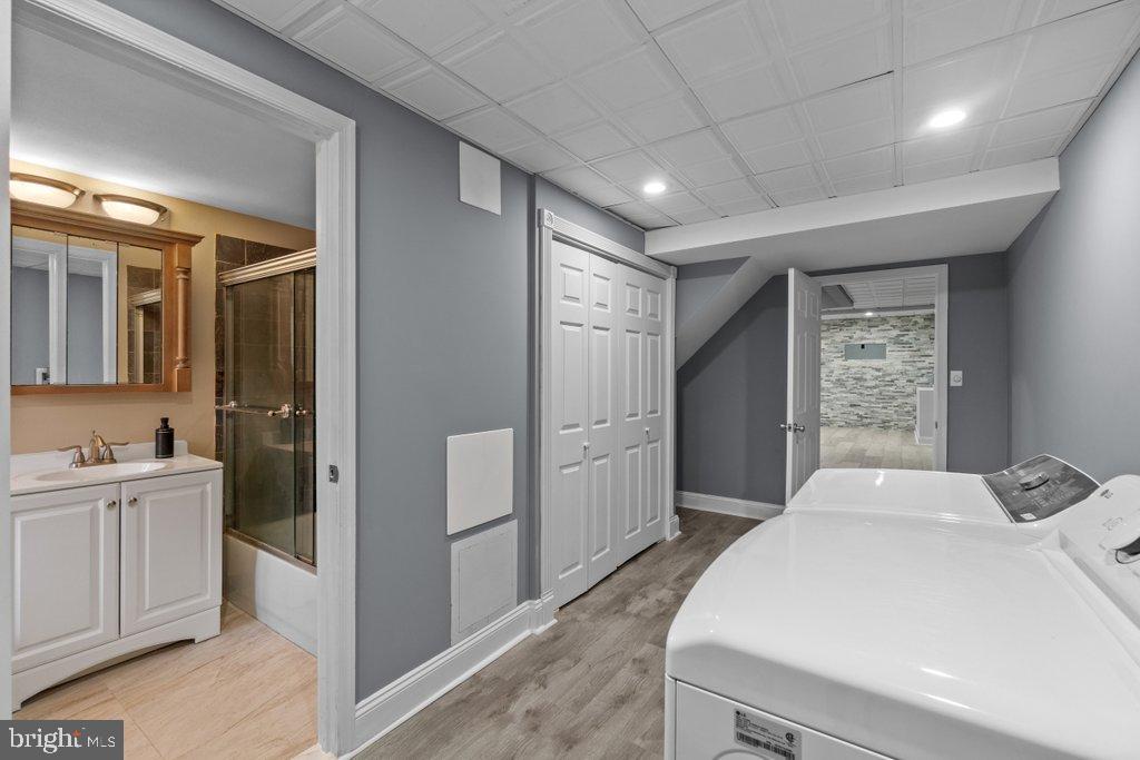 HAMPDEN HISTORIC DISTRICT - Residential