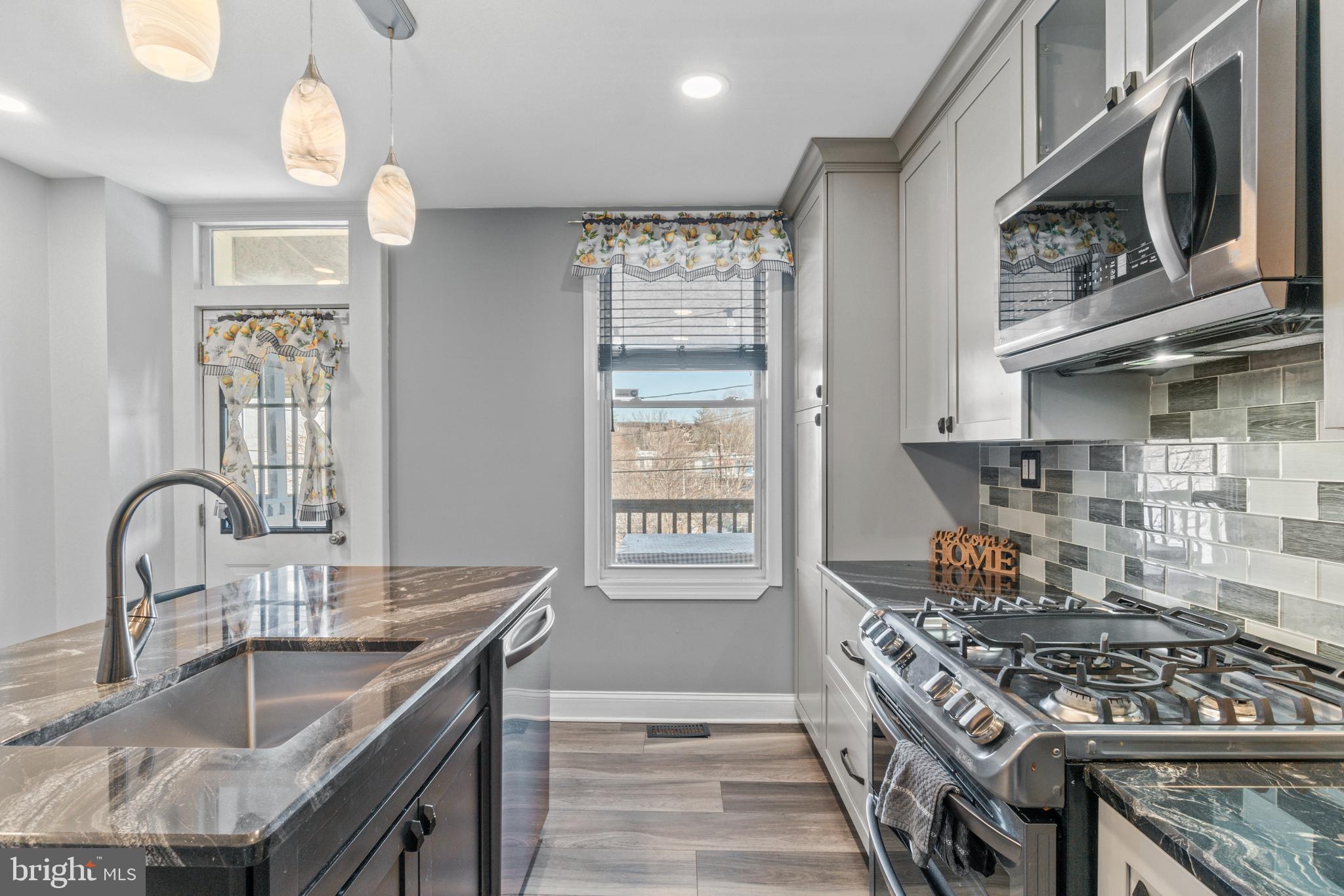 HAMPDEN HISTORIC DISTRICT - Residential