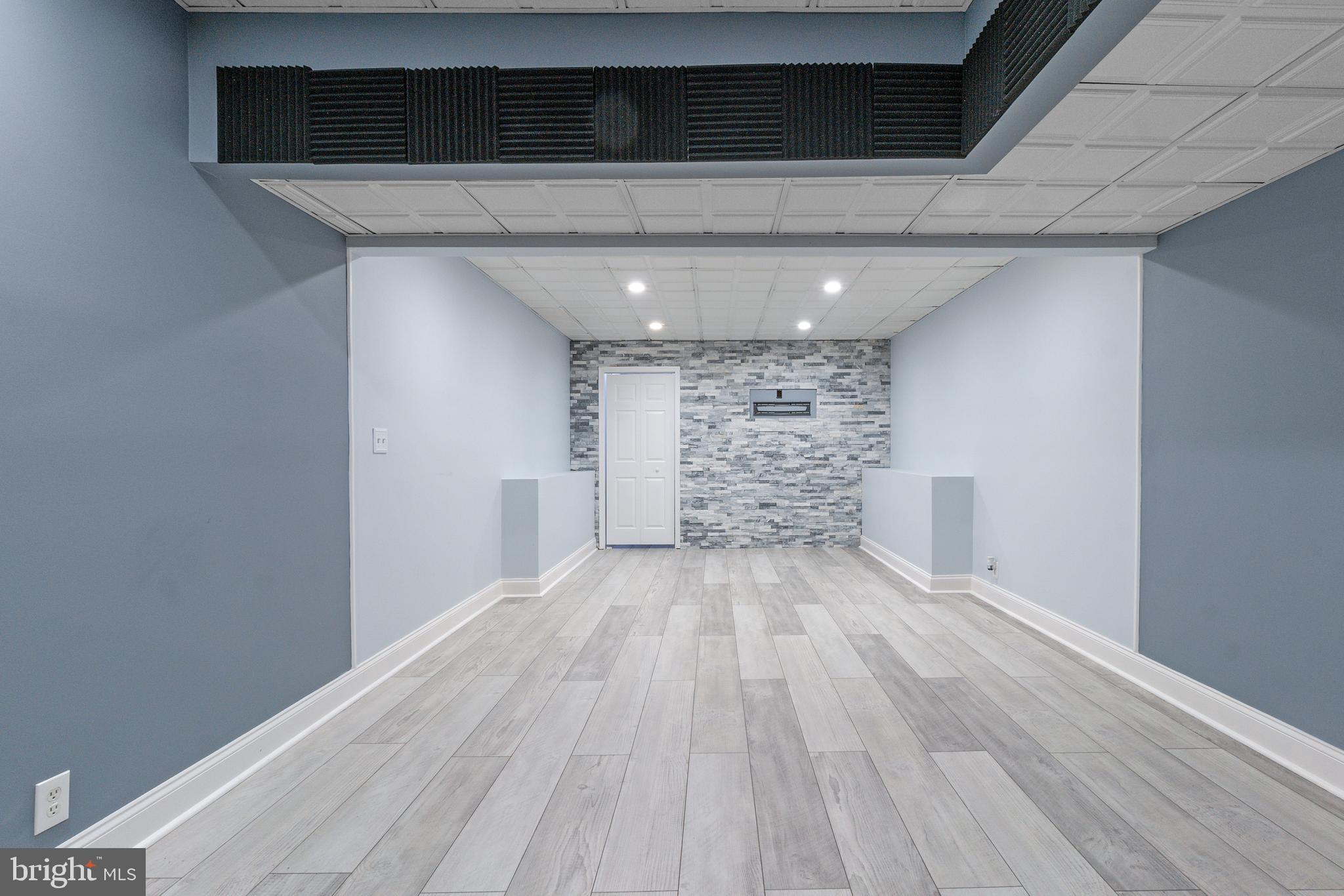 HAMPDEN HISTORIC DISTRICT - Residential