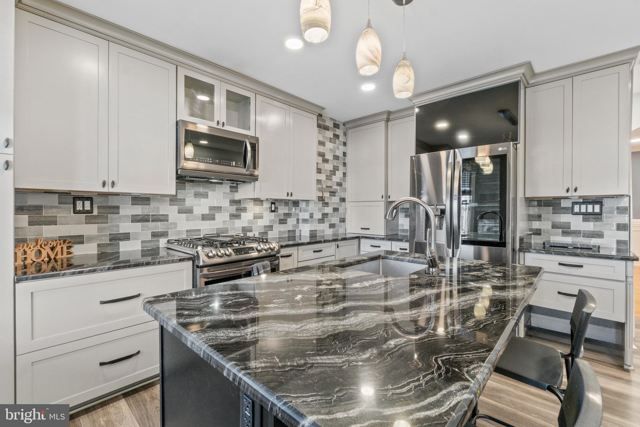 HAMPDEN HISTORIC DISTRICT - Residential