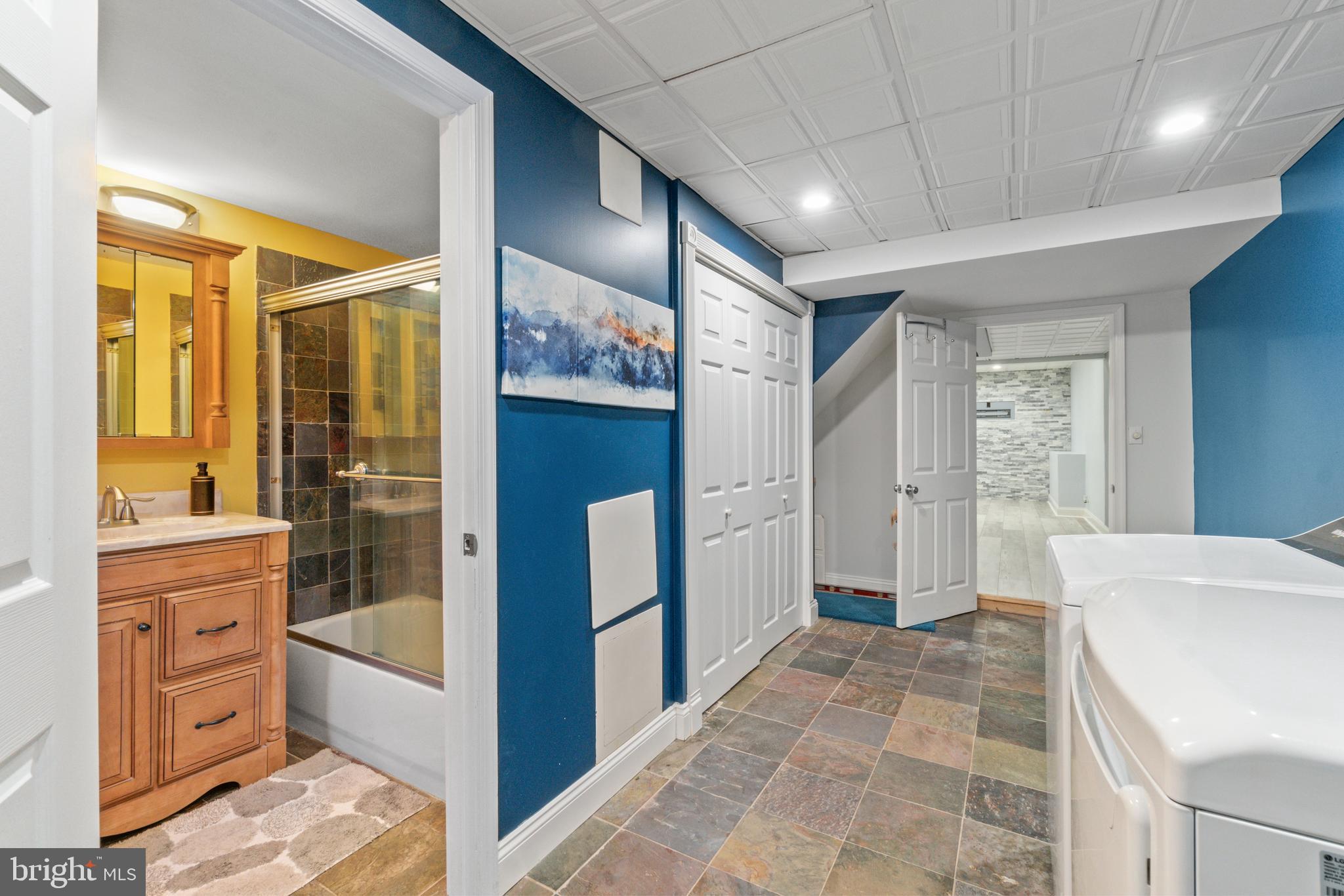 HAMPDEN HISTORIC DISTRICT - Residential