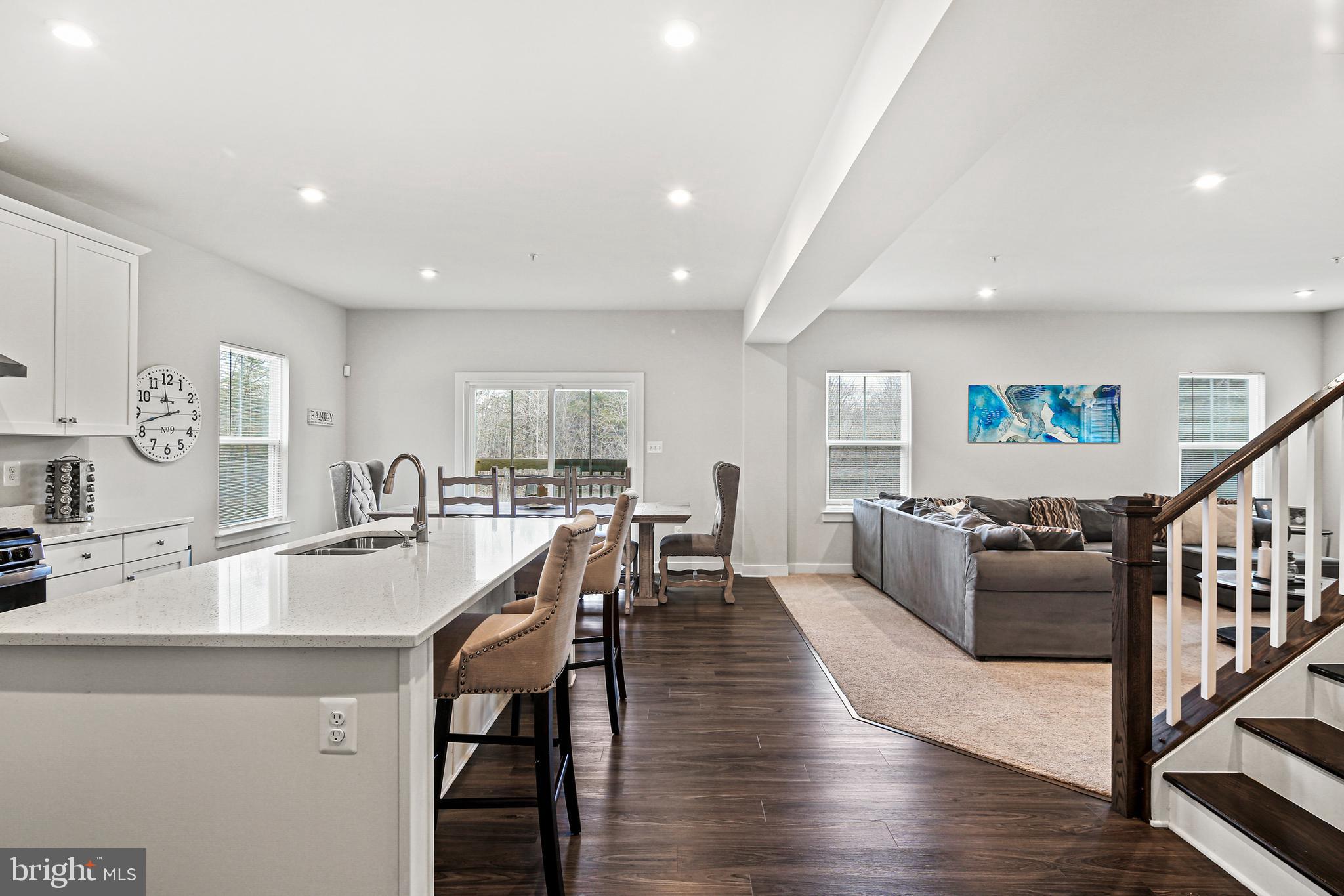 TWO RIVERS - Residential