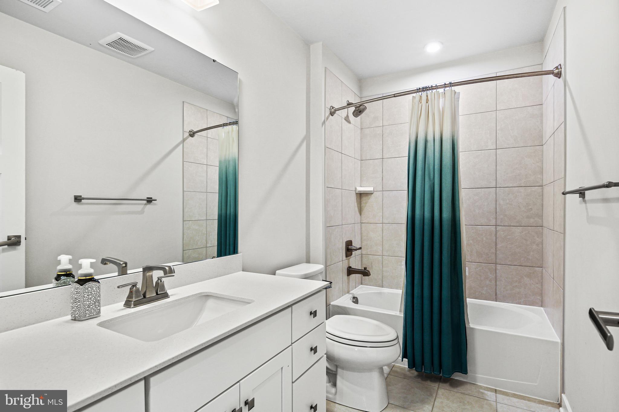 TWO RIVERS - Residential