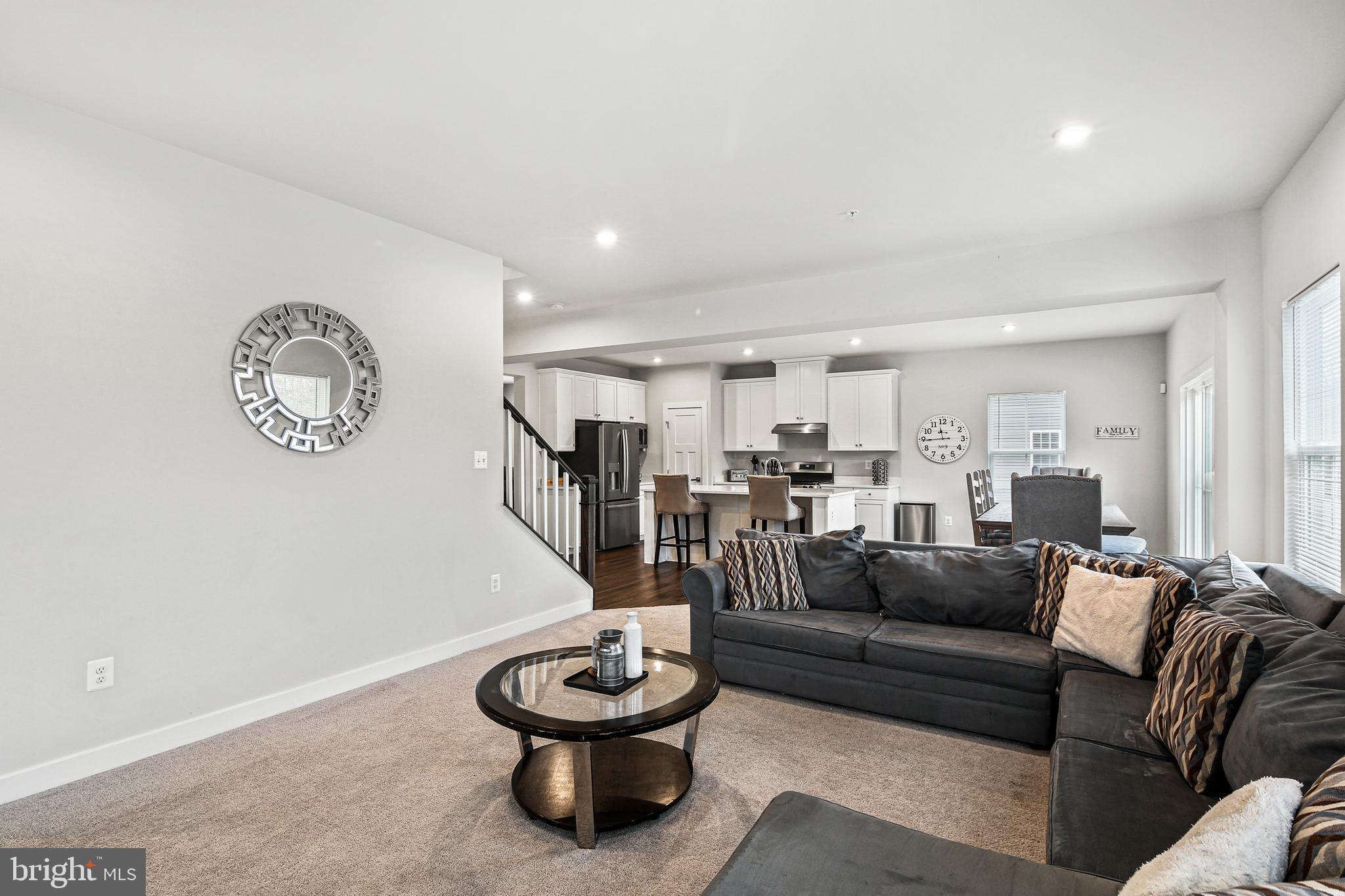 TWO RIVERS - Residential