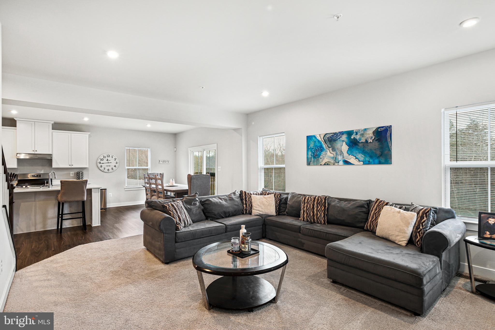 TWO RIVERS - Residential