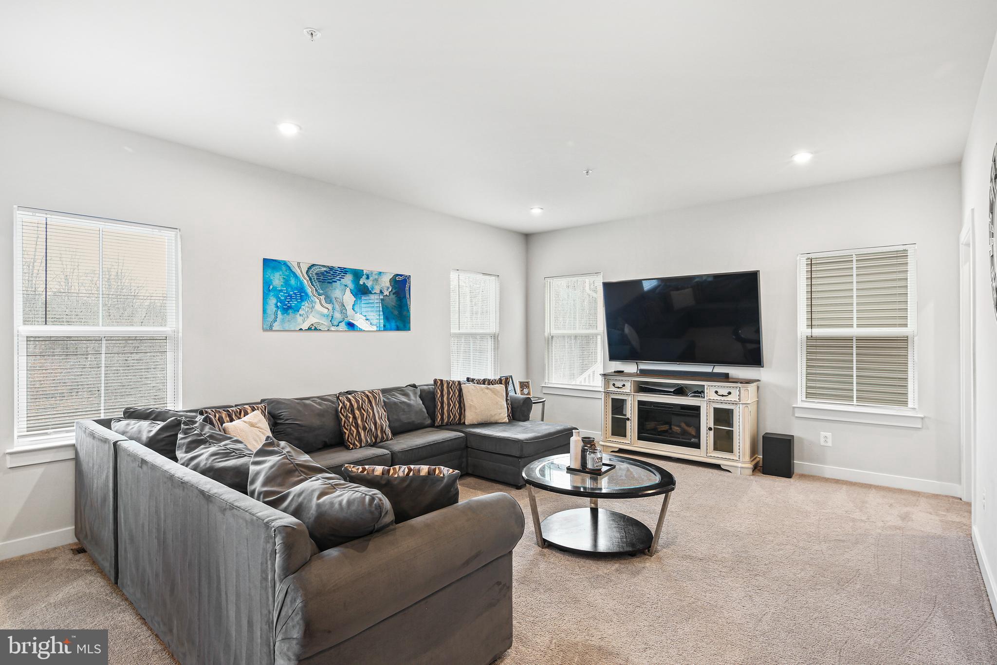 TWO RIVERS - Residential