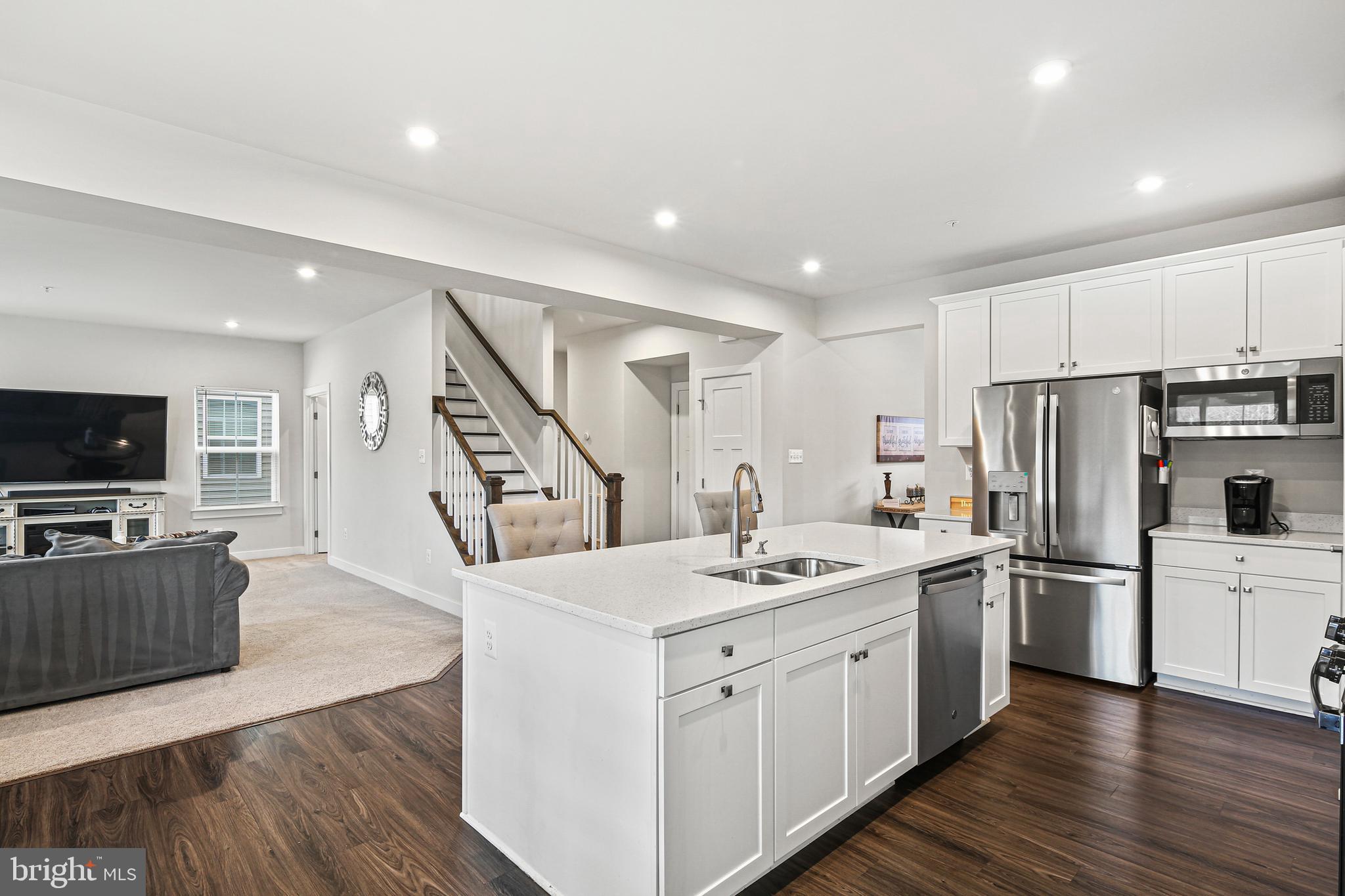 TWO RIVERS - Residential