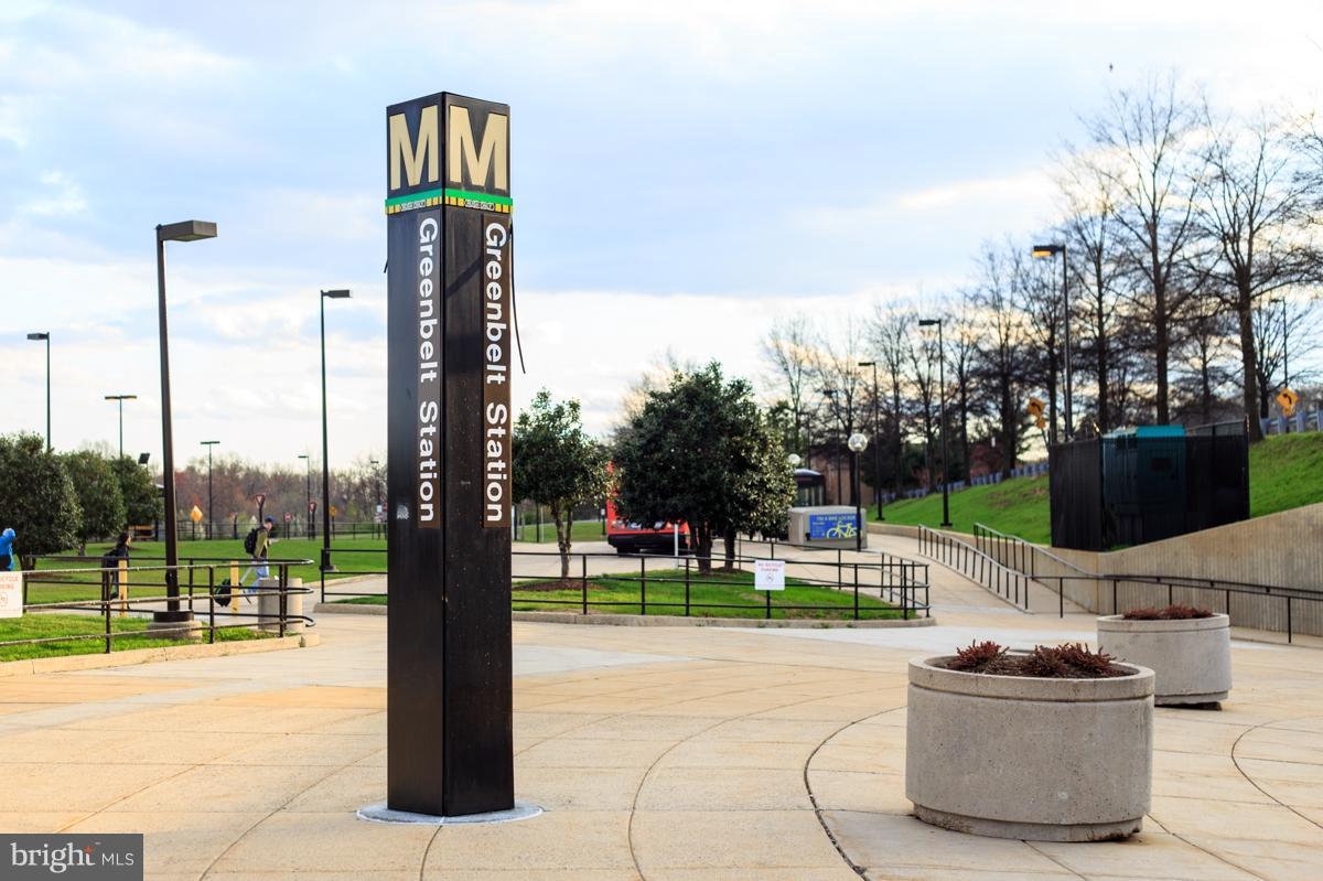 WOOD GLEN - Residential